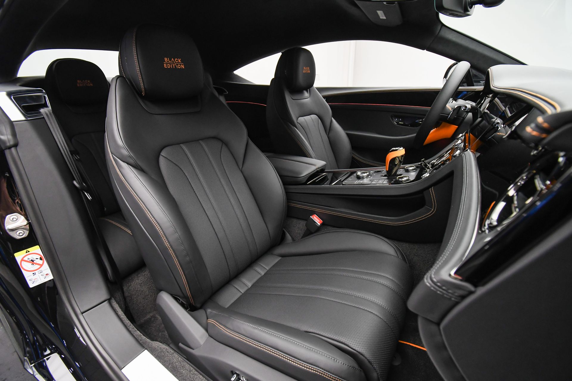 2025 Bentley Continental GT Black Edition - Photo 22