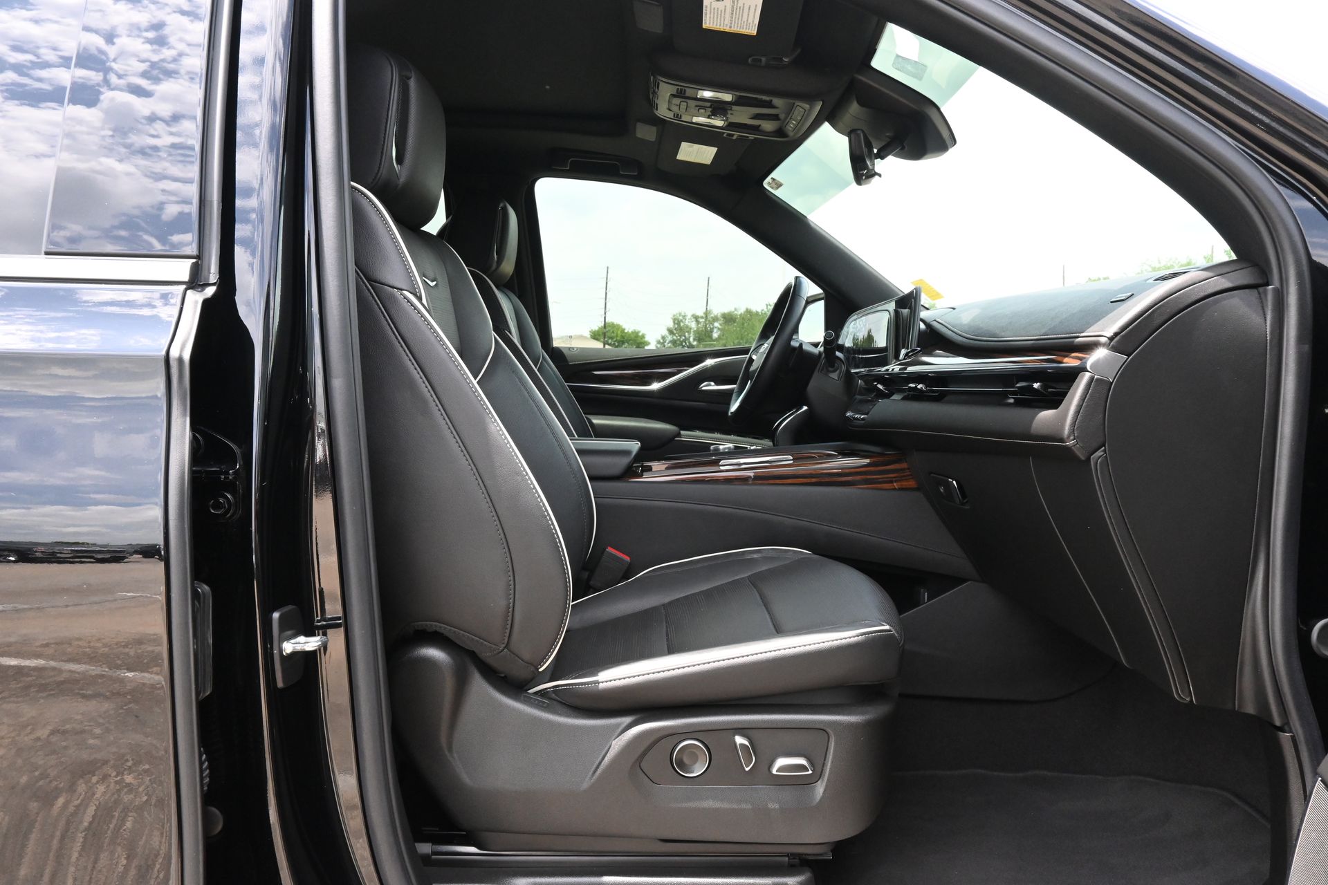 2024 Cadillac Escalade ESV Premium Black at Bayway Cadillac of The Woodlands