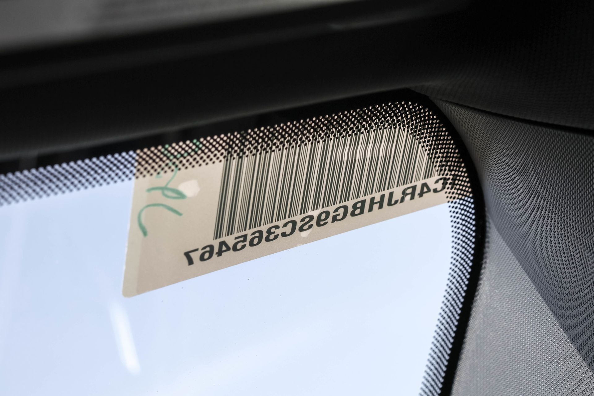 2025 JEEP GRAND CHEROKEE - Image 31