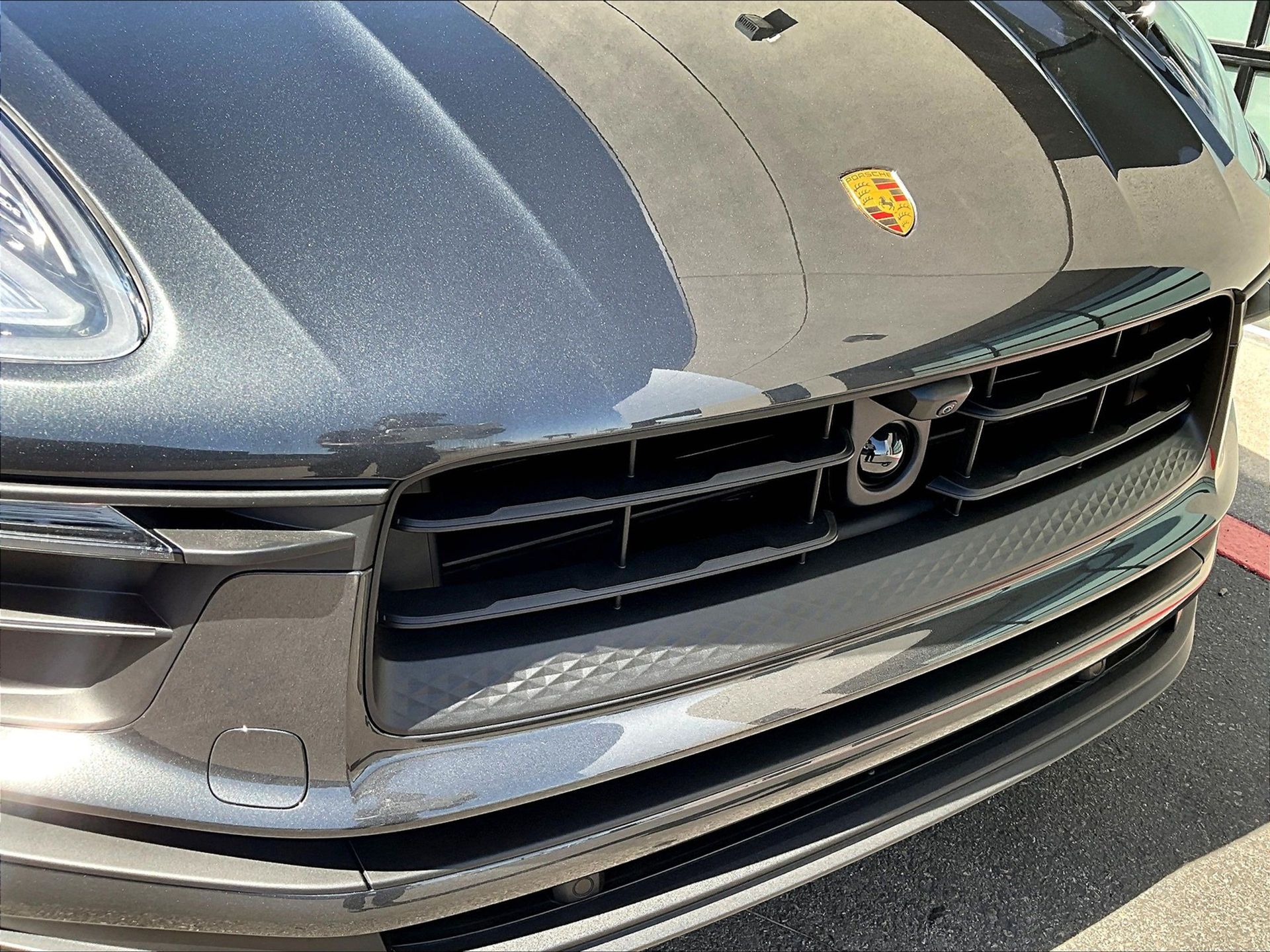2025 Macan picture #22