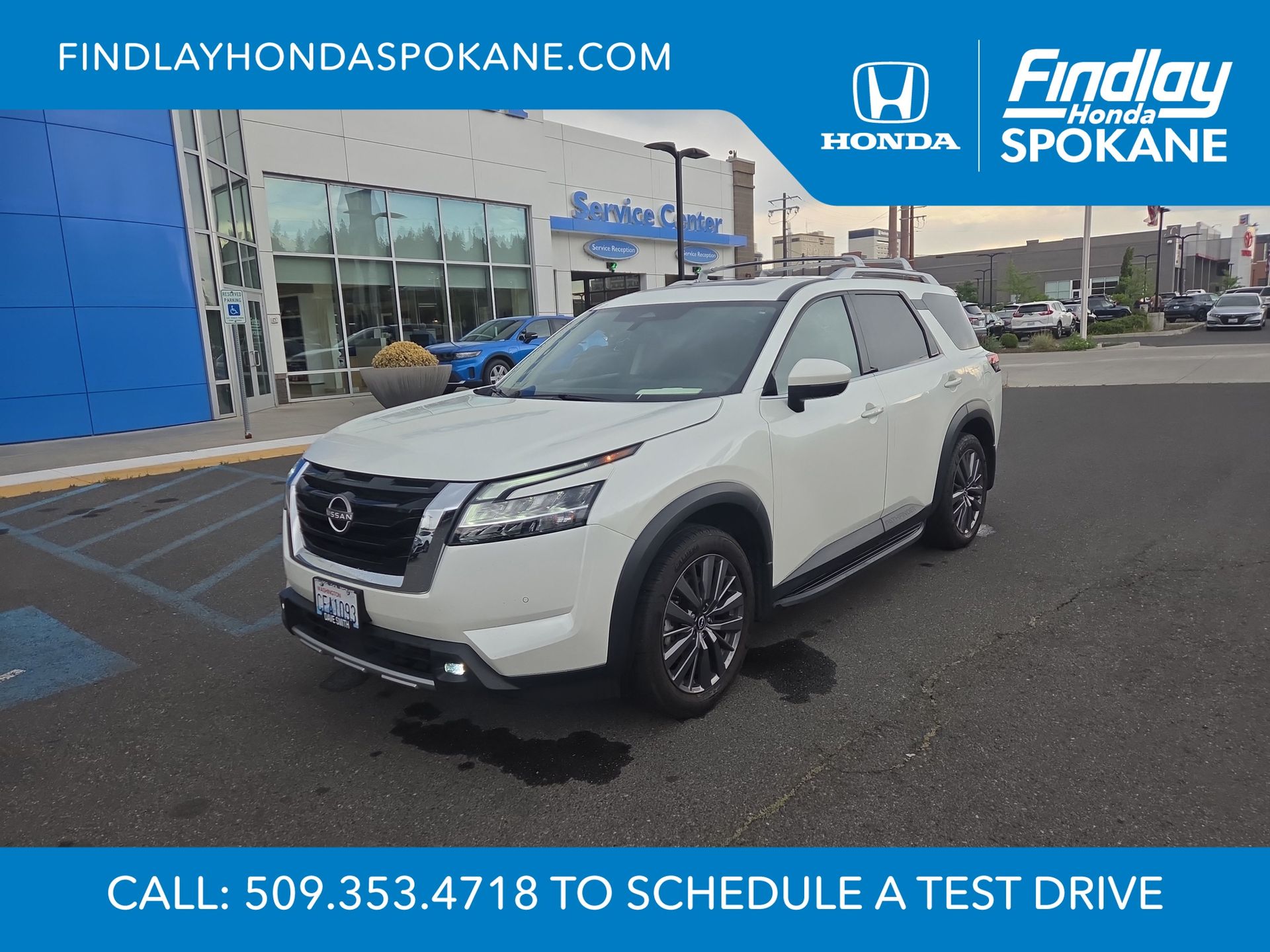 Pearl White Tricoat 2022 Nissan Pathfinder SUV / Crossover All-Wheel Drive 9-Speed Automatic
