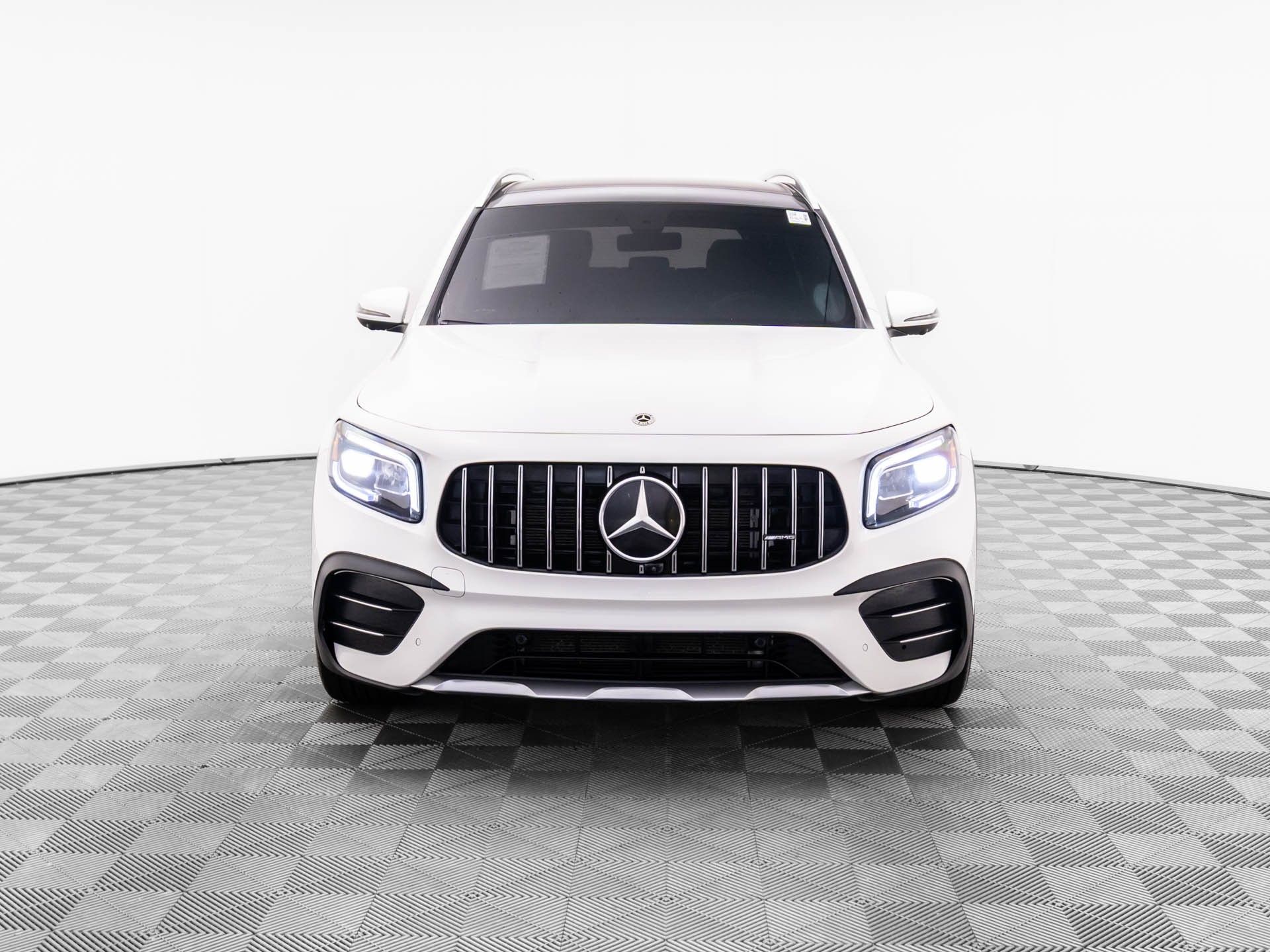 2022 Mercedes-Benz GLB GLB 35 AMG photo