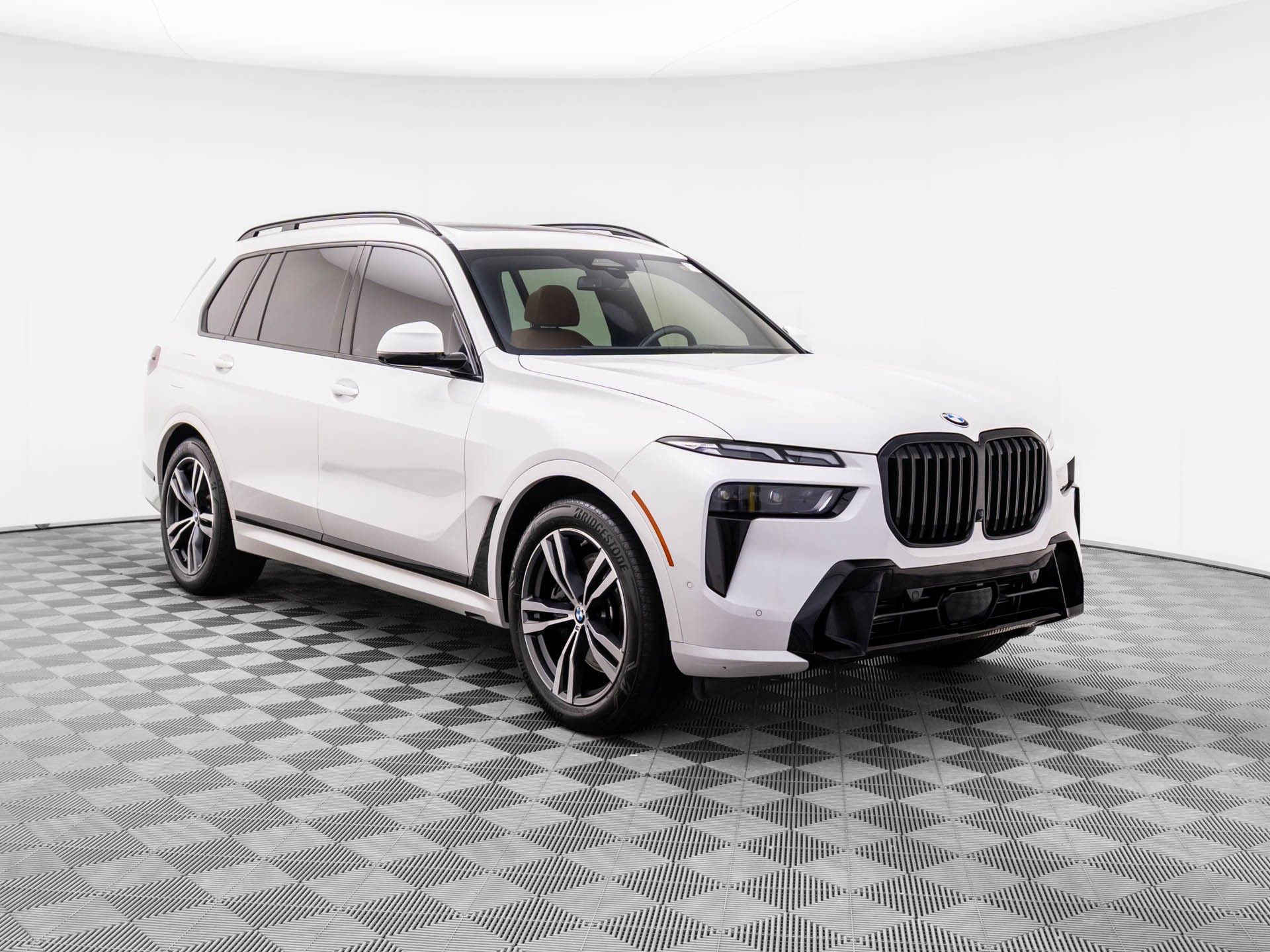 2023 BMW X7 xDrive40i photo