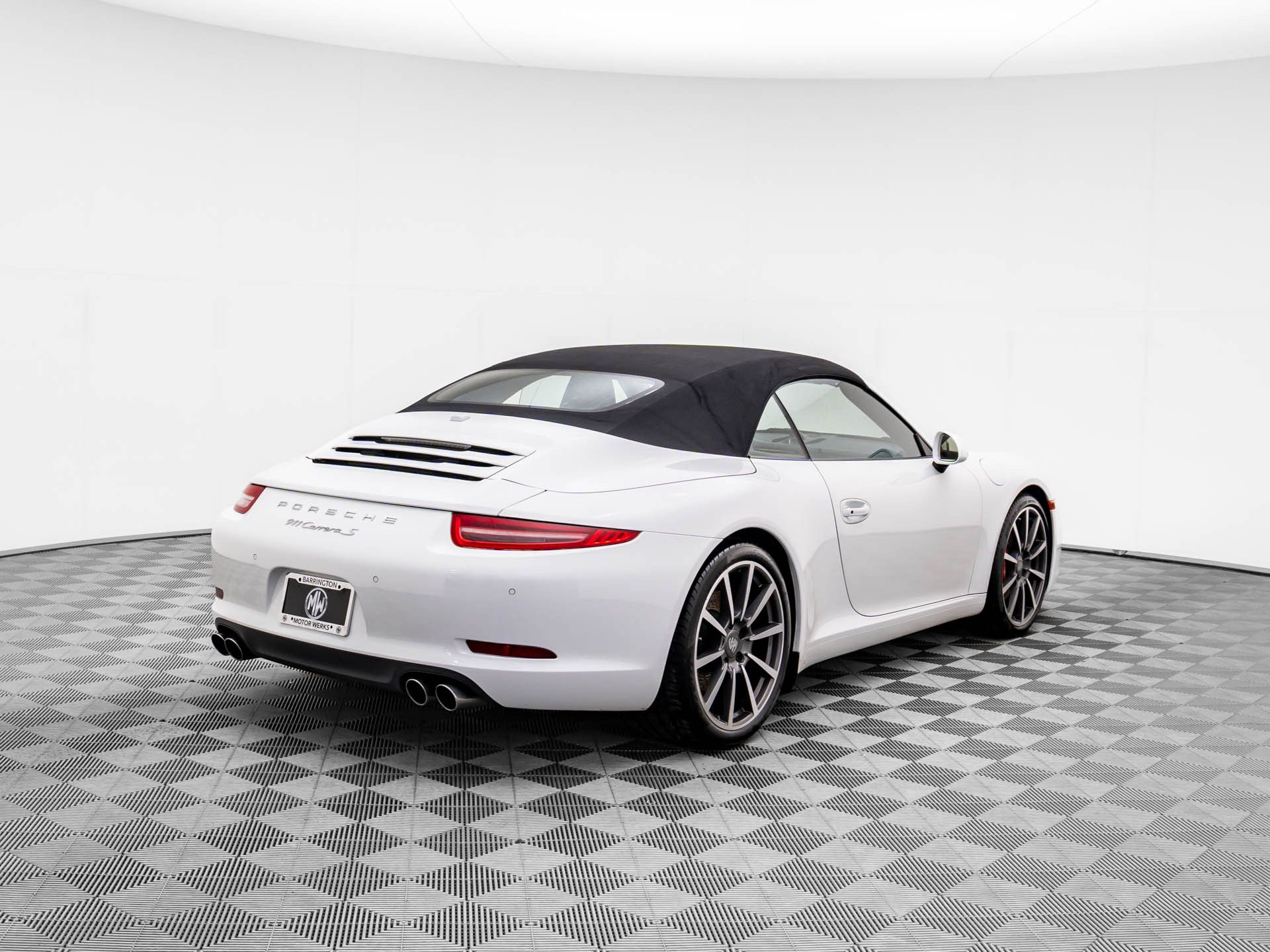 2013 Porsche 911 Carrera 4S photo