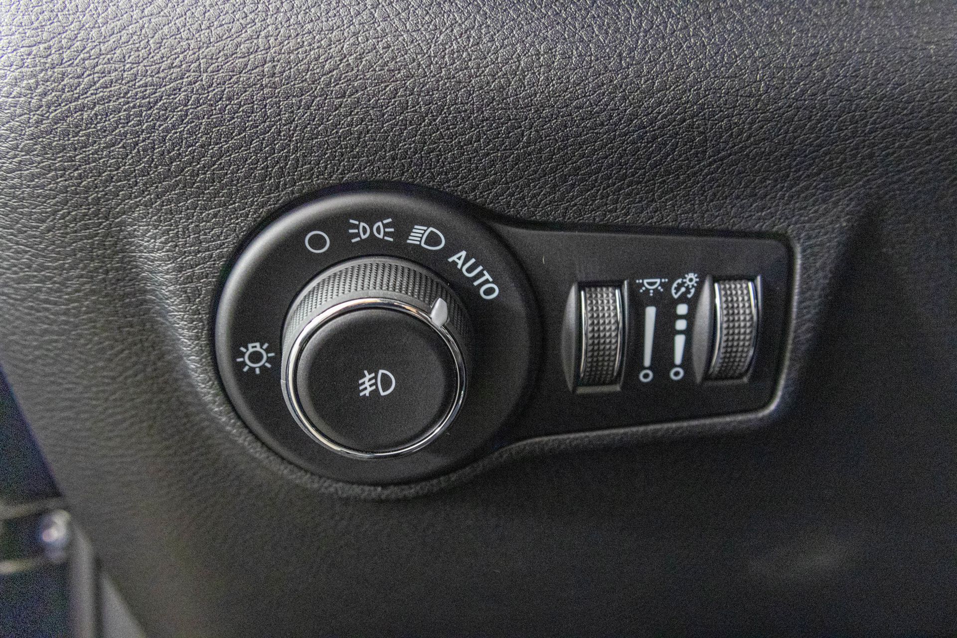 2026 JEEP COMPASS - Image 5