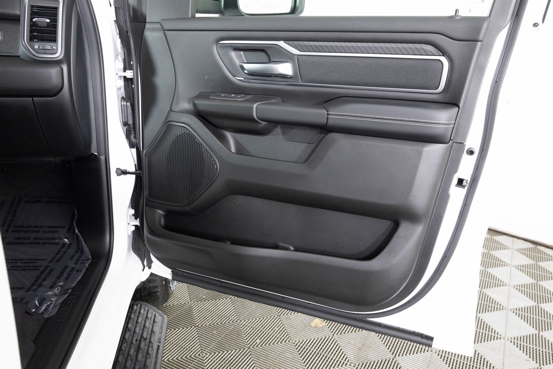 2026 RAM 1500 - Image 32