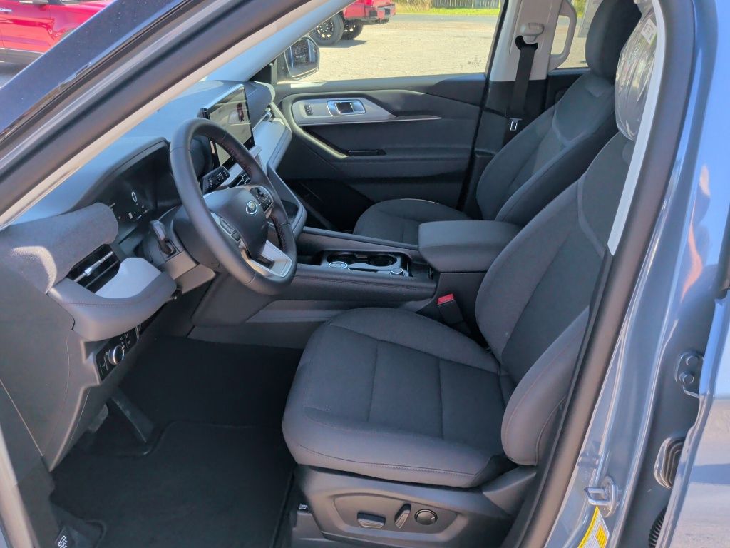 2026 Ford Explorer Active - 9