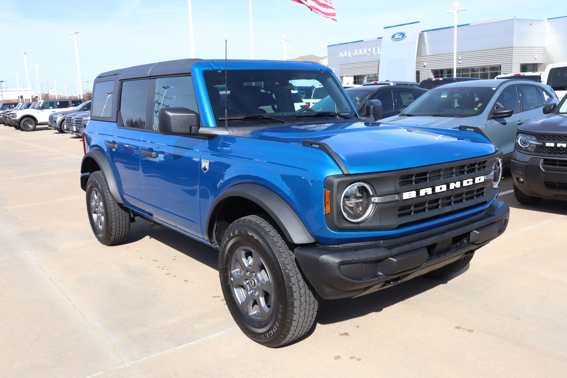 Blue Metallic 2025 Ford Bronco SUV / Crossover Four-Wheel Drive Automatic