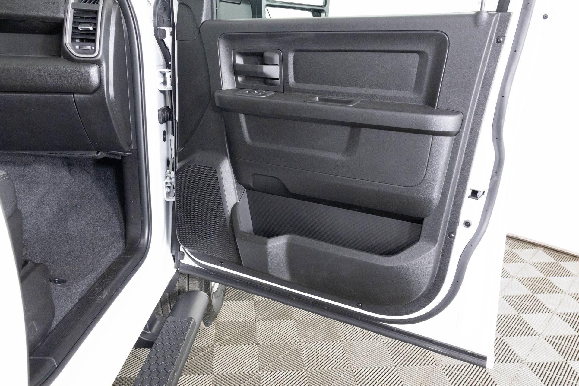 2026 RAM 3500 - Image 32