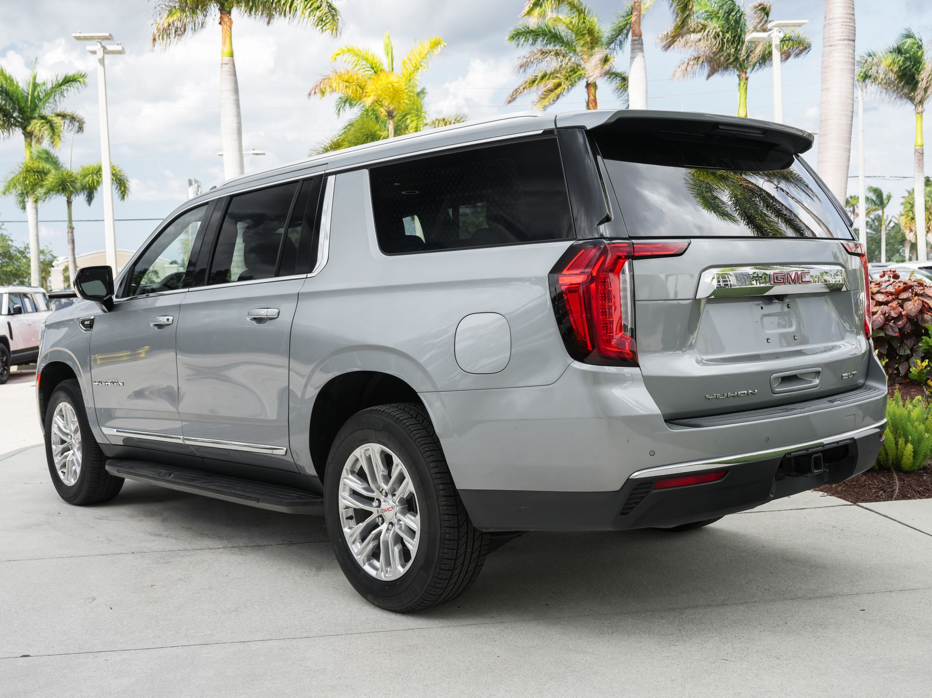 used 2024 GMC Yukon XL car, priced at $49,900