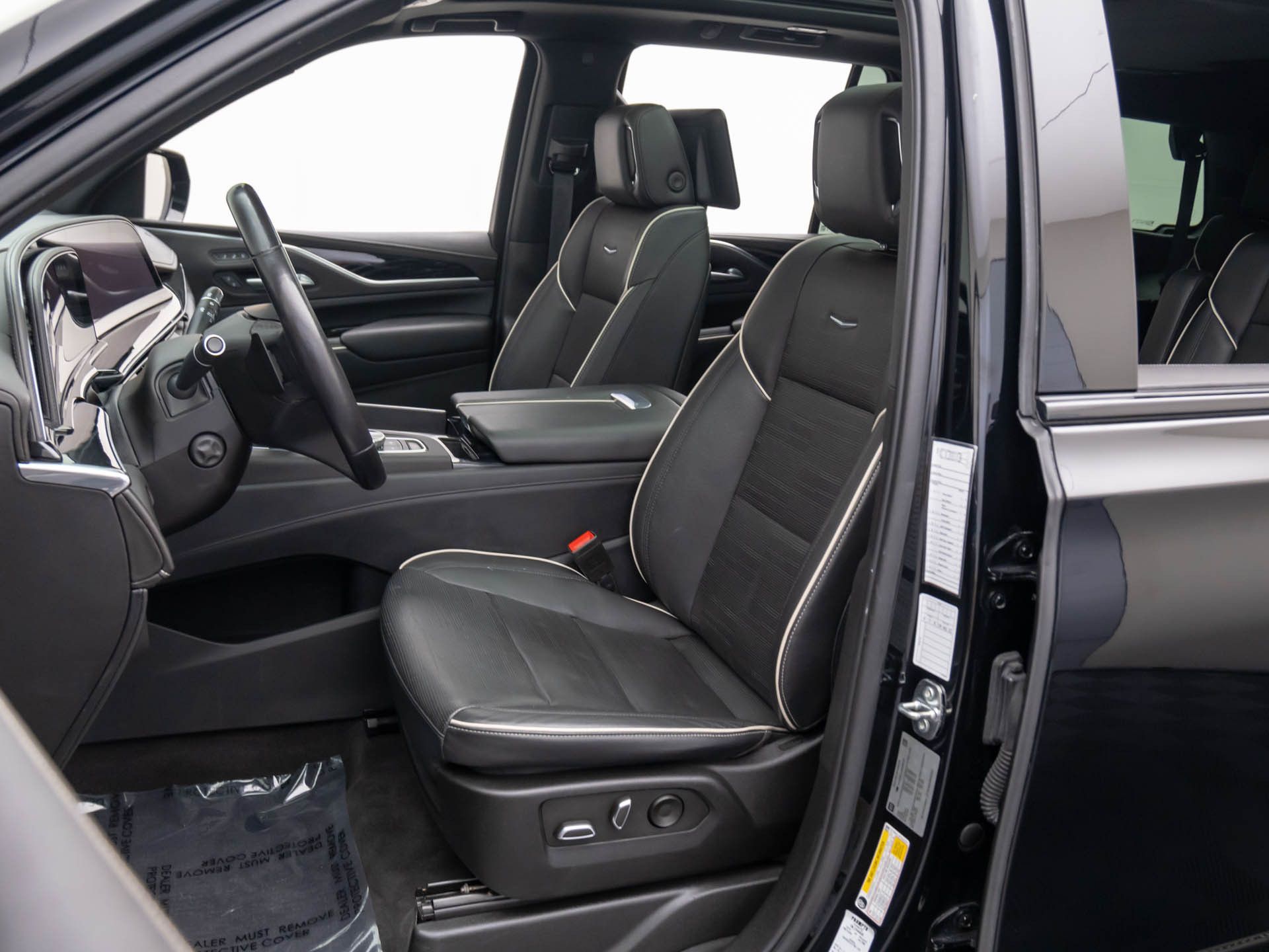 2023 Cadillac Escalade Sport photo