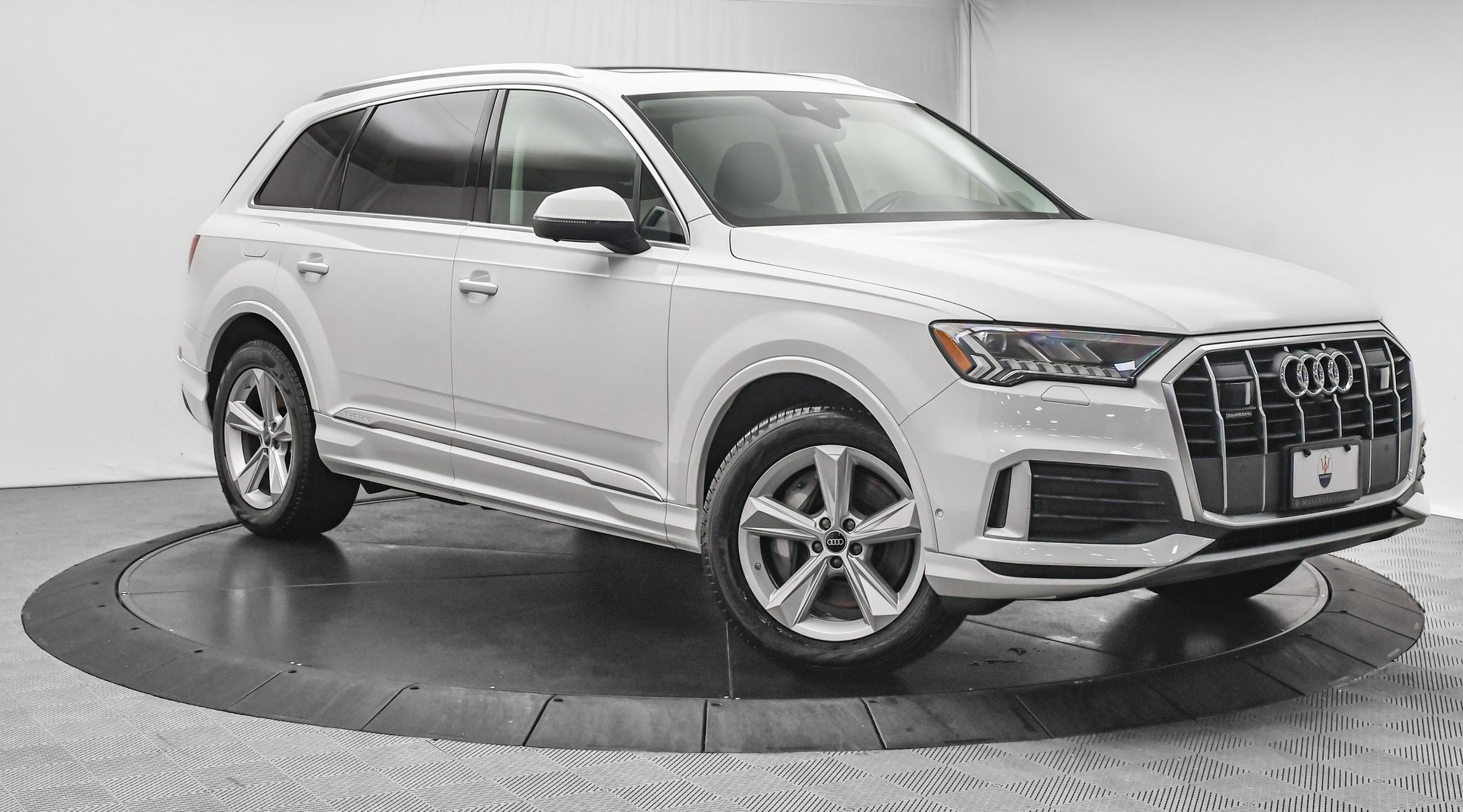 2024 Audi Q7 45 Premium Plus