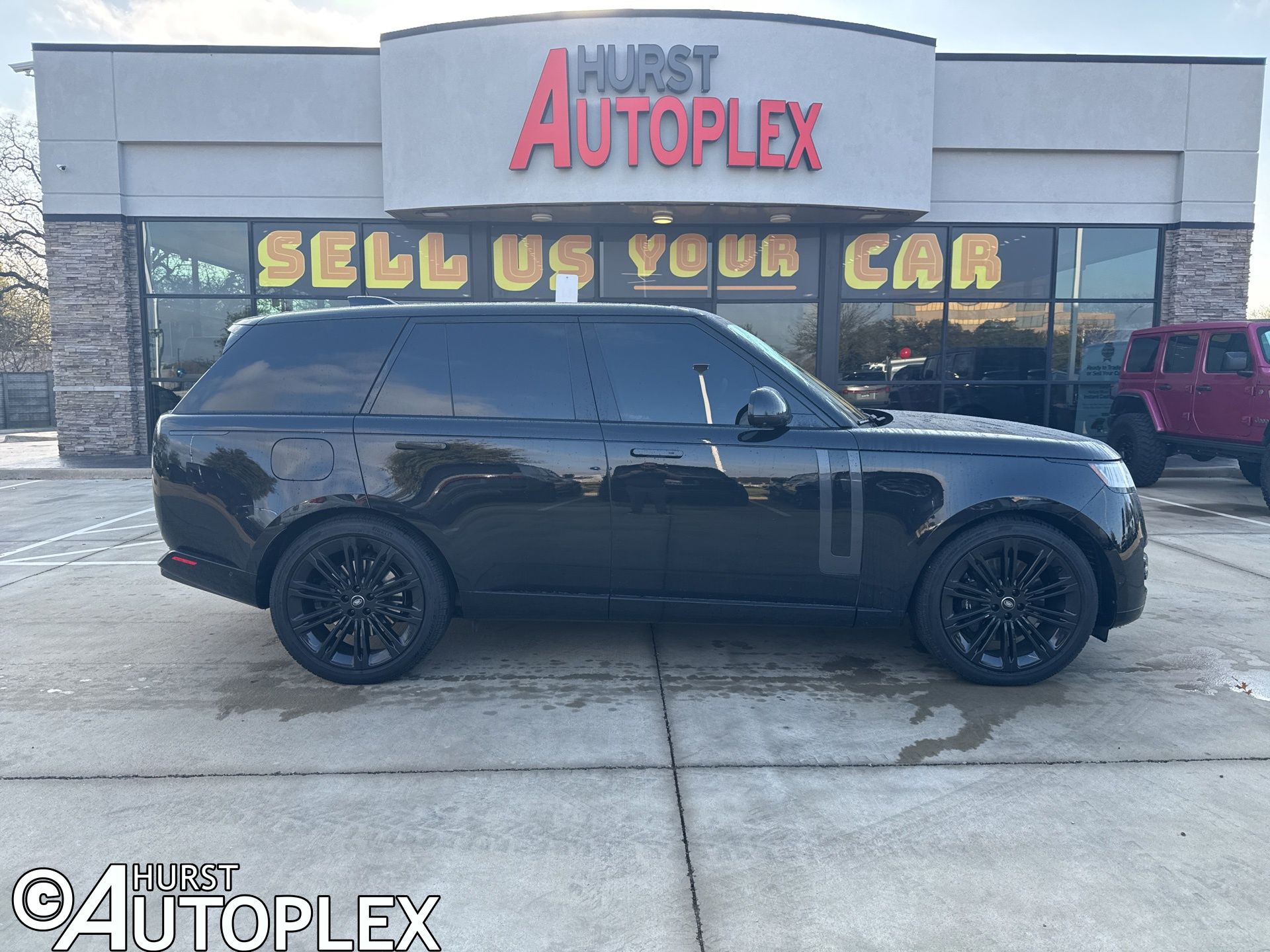 2025 Land Rover Range Rover P530 SE AWD