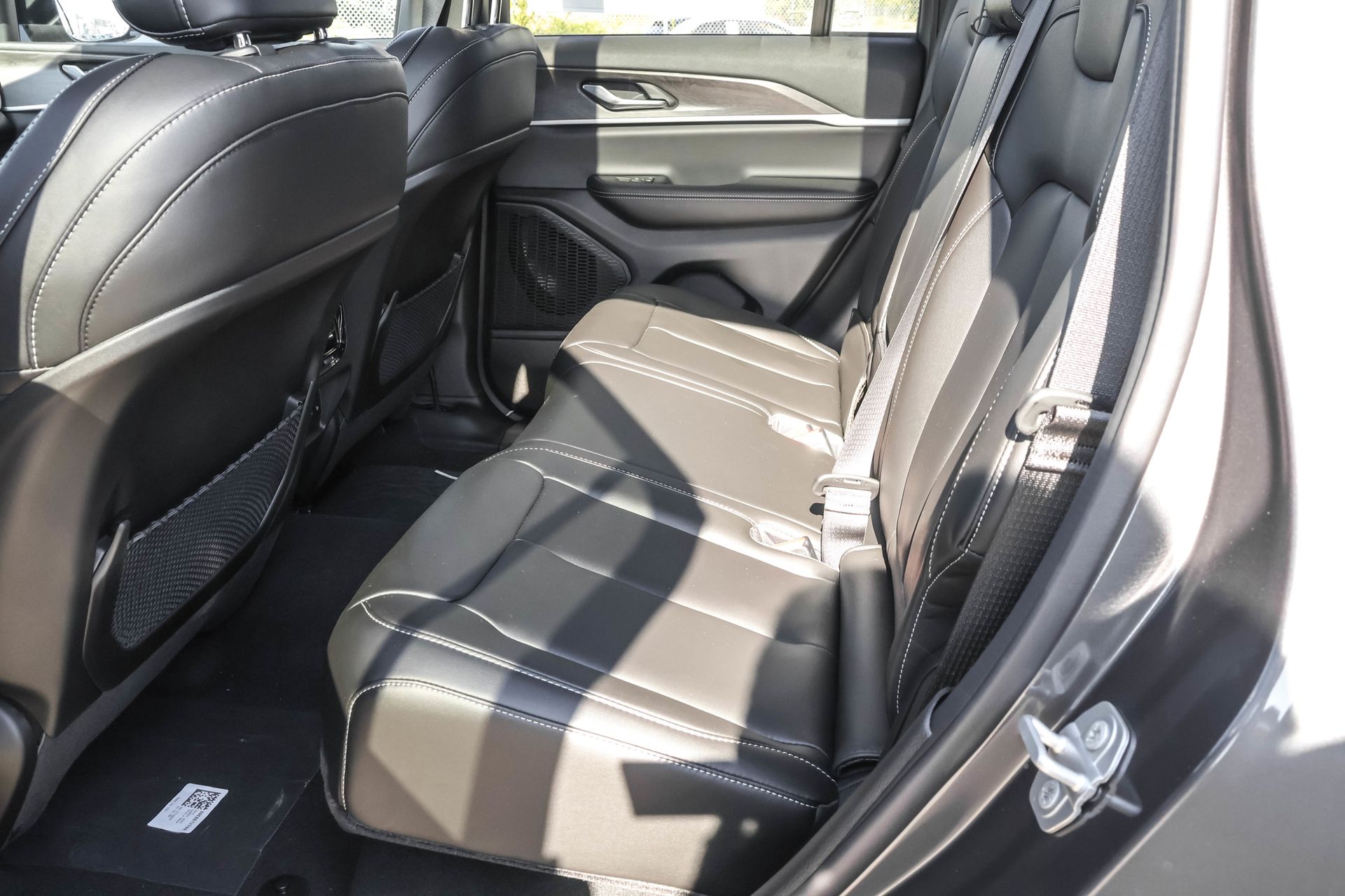 2025 JEEP GRAND CHEROKEE - Image 14