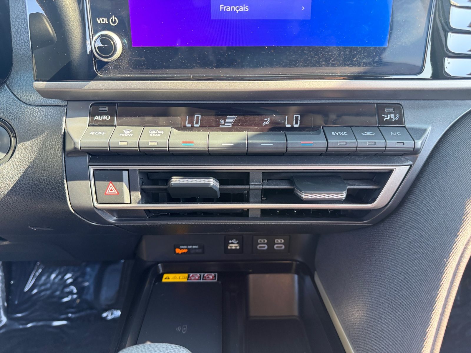 2025 Toyota Camry LE - Photo 17