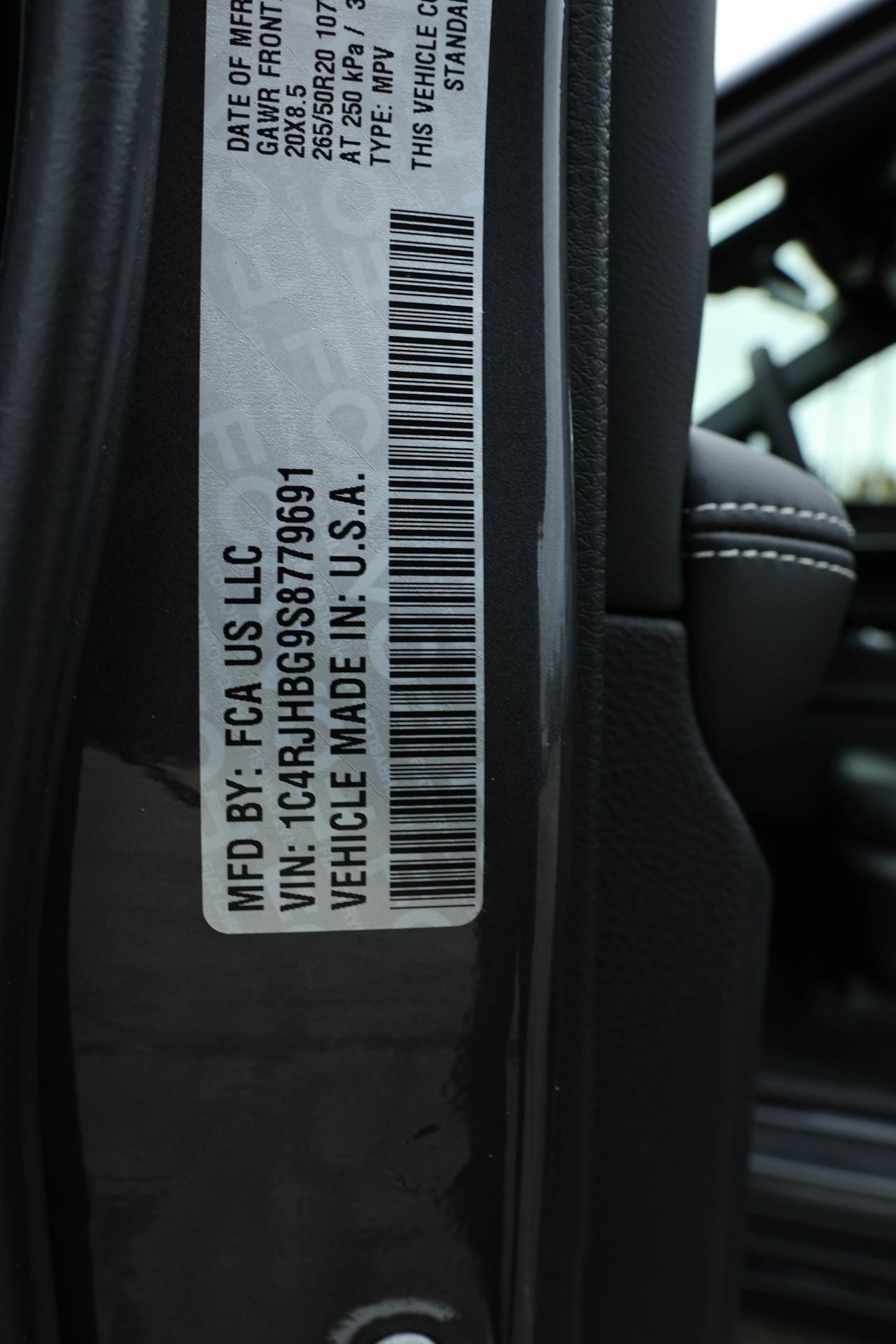 2025 JEEP GRAND CHEROKEE - Image 36