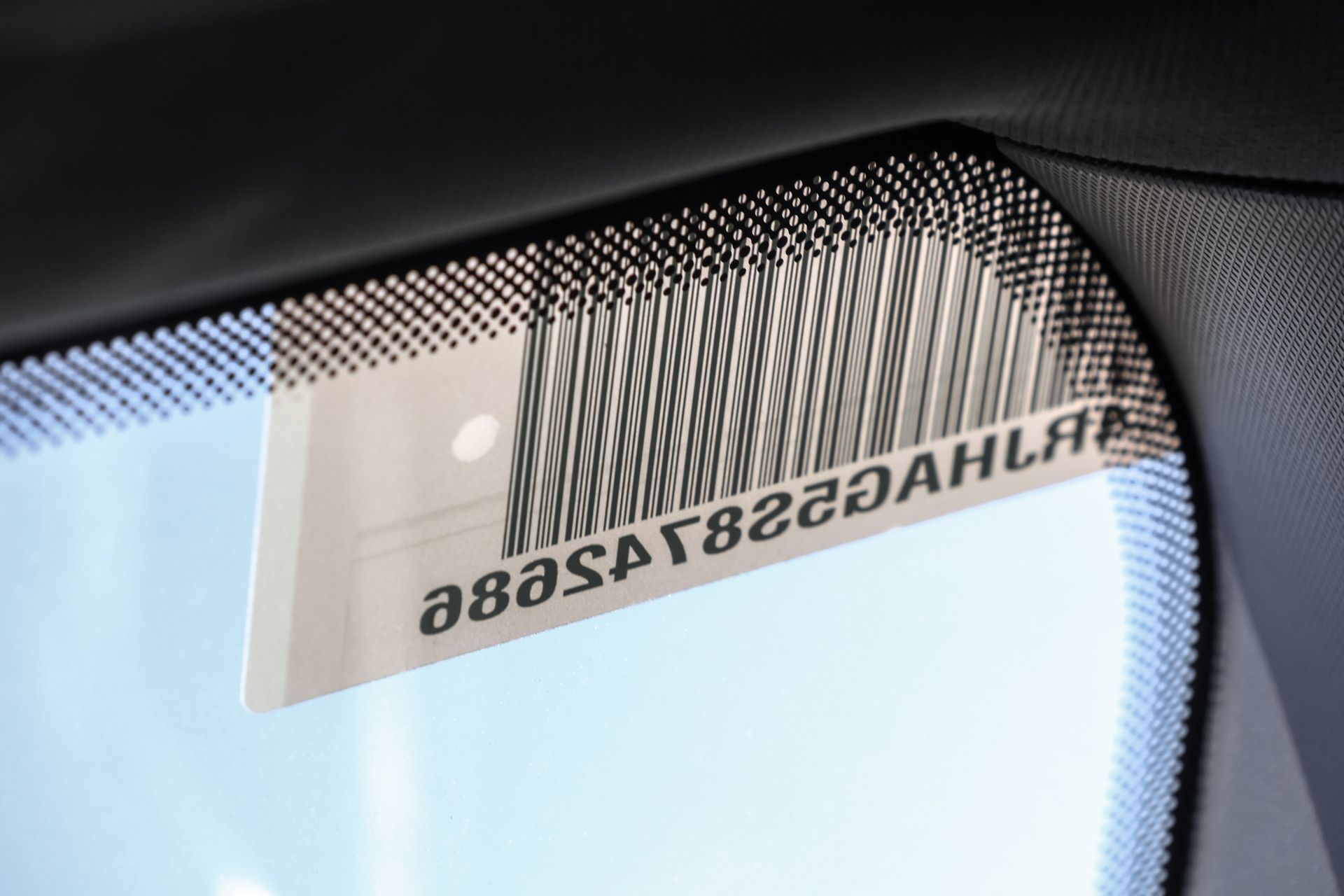 2025 JEEP GRAND CHEROKEE - Image 31