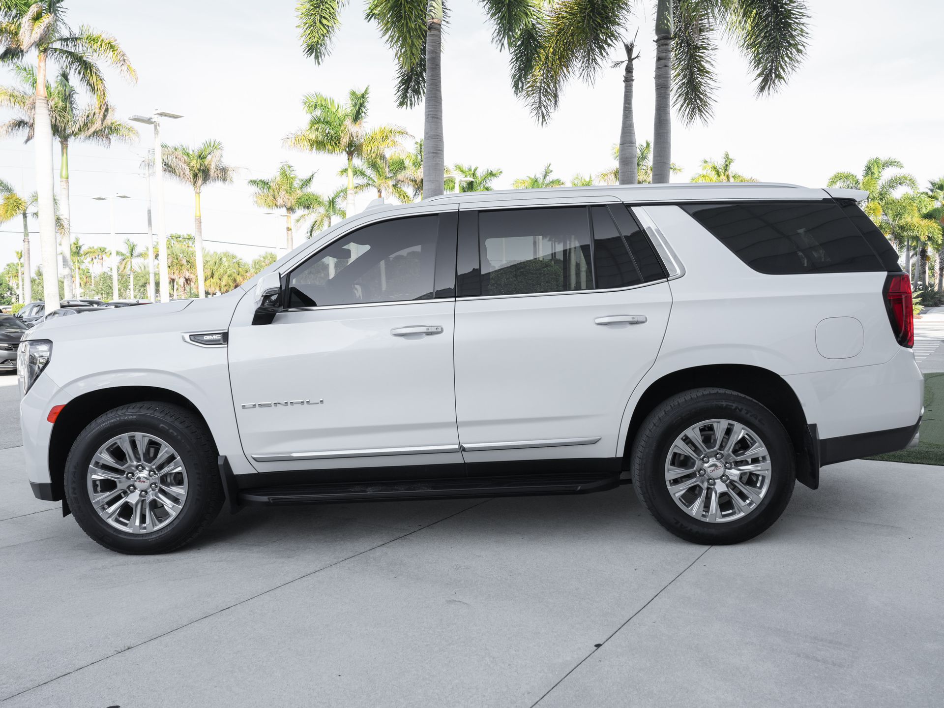used 2023 GMC Yukon car, priced at $65,400
