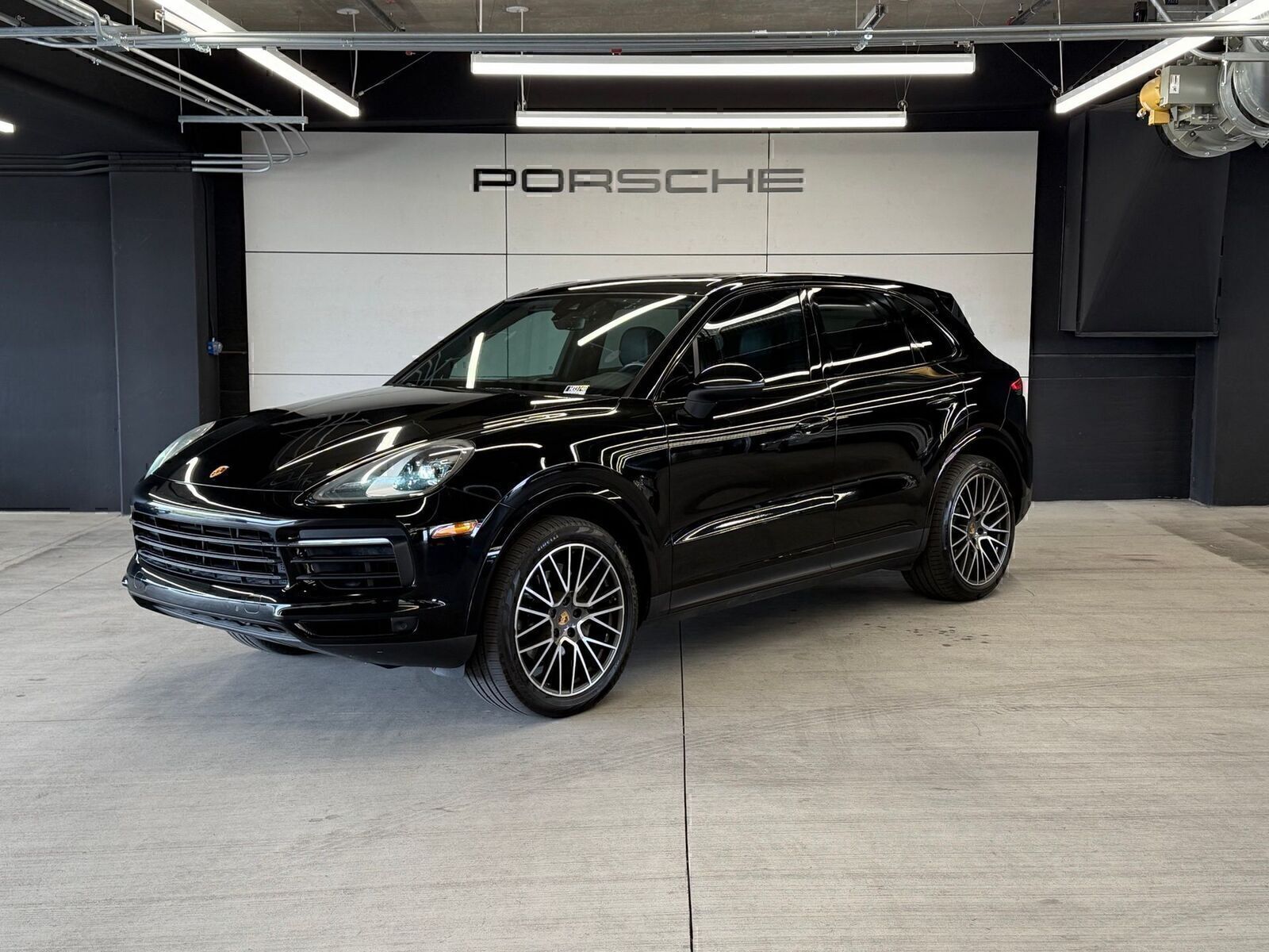 Black 2020 Porsche Cayenne AWD SUV / Crossover All-Wheel Drive 8-Speed Automatic
