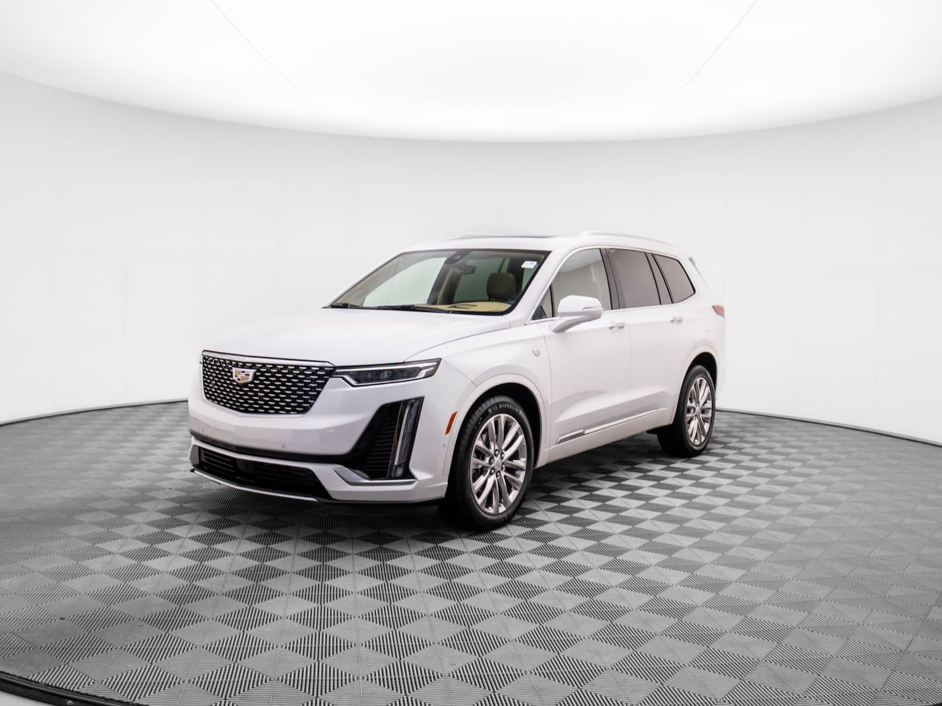 2022 Cadillac XT6 Premium Luxury photo