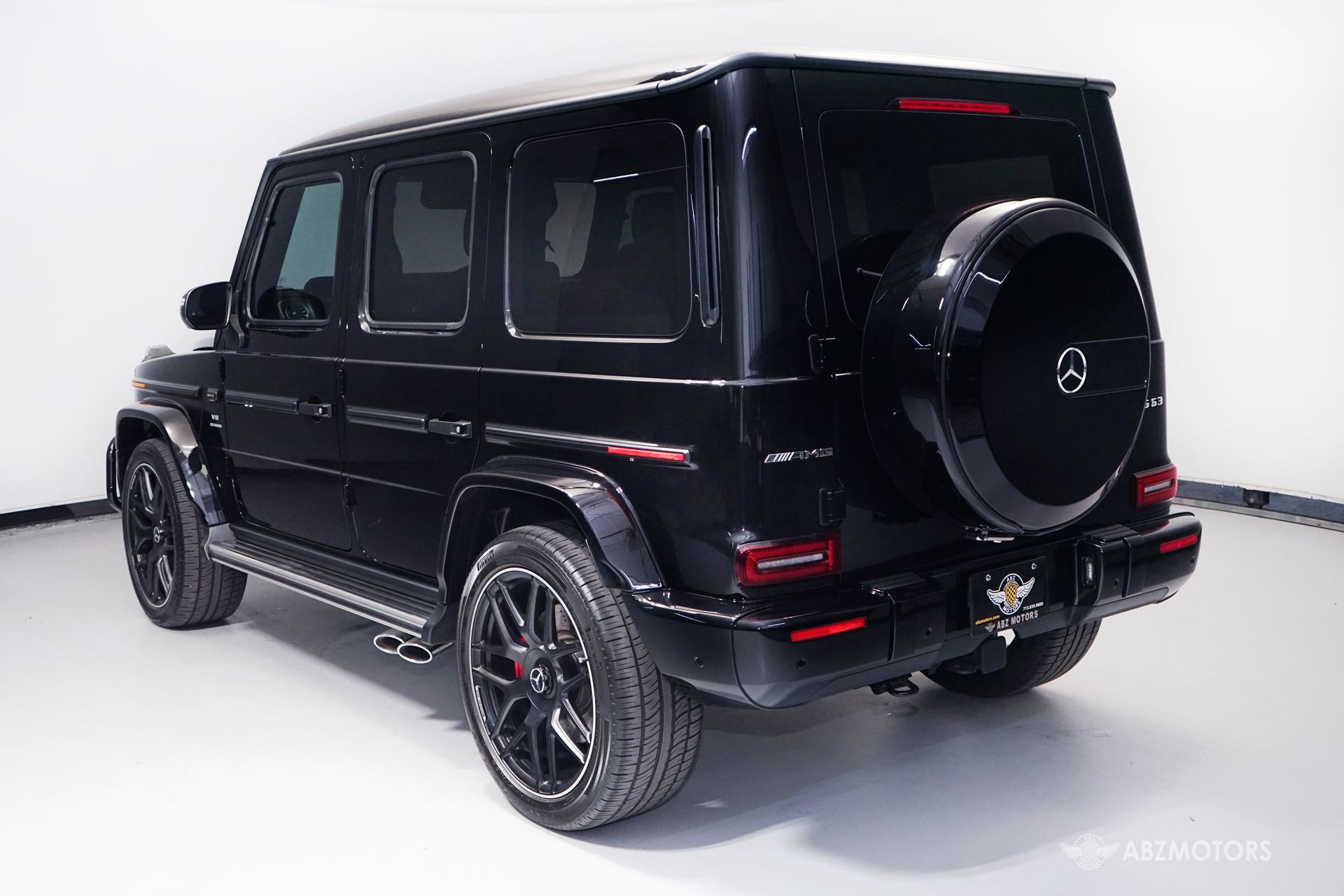 View vehicle photo 7