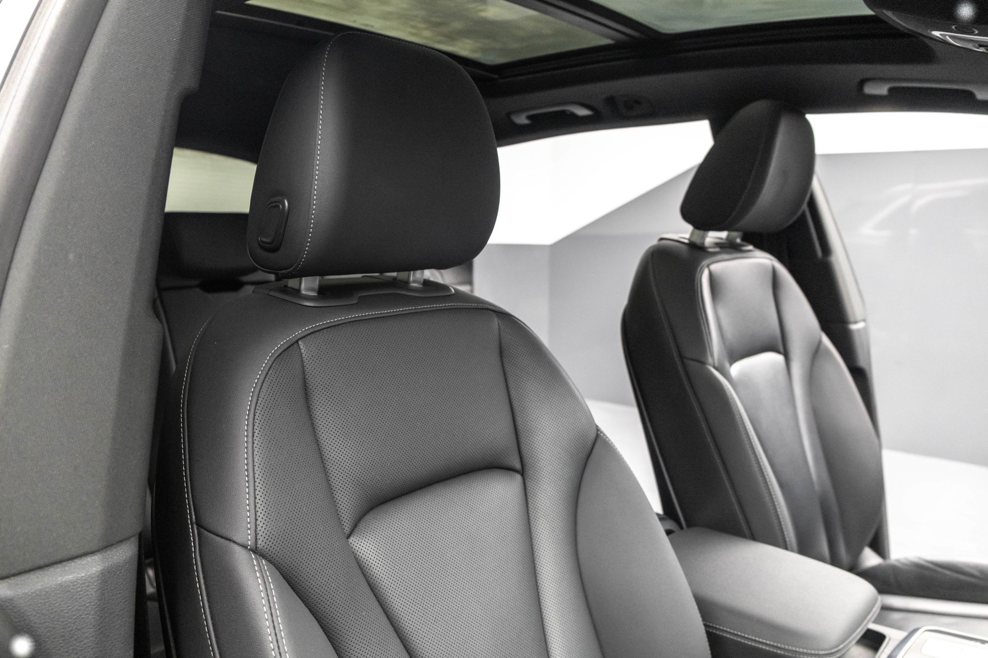 2019 AUDI Q8 - Image 43