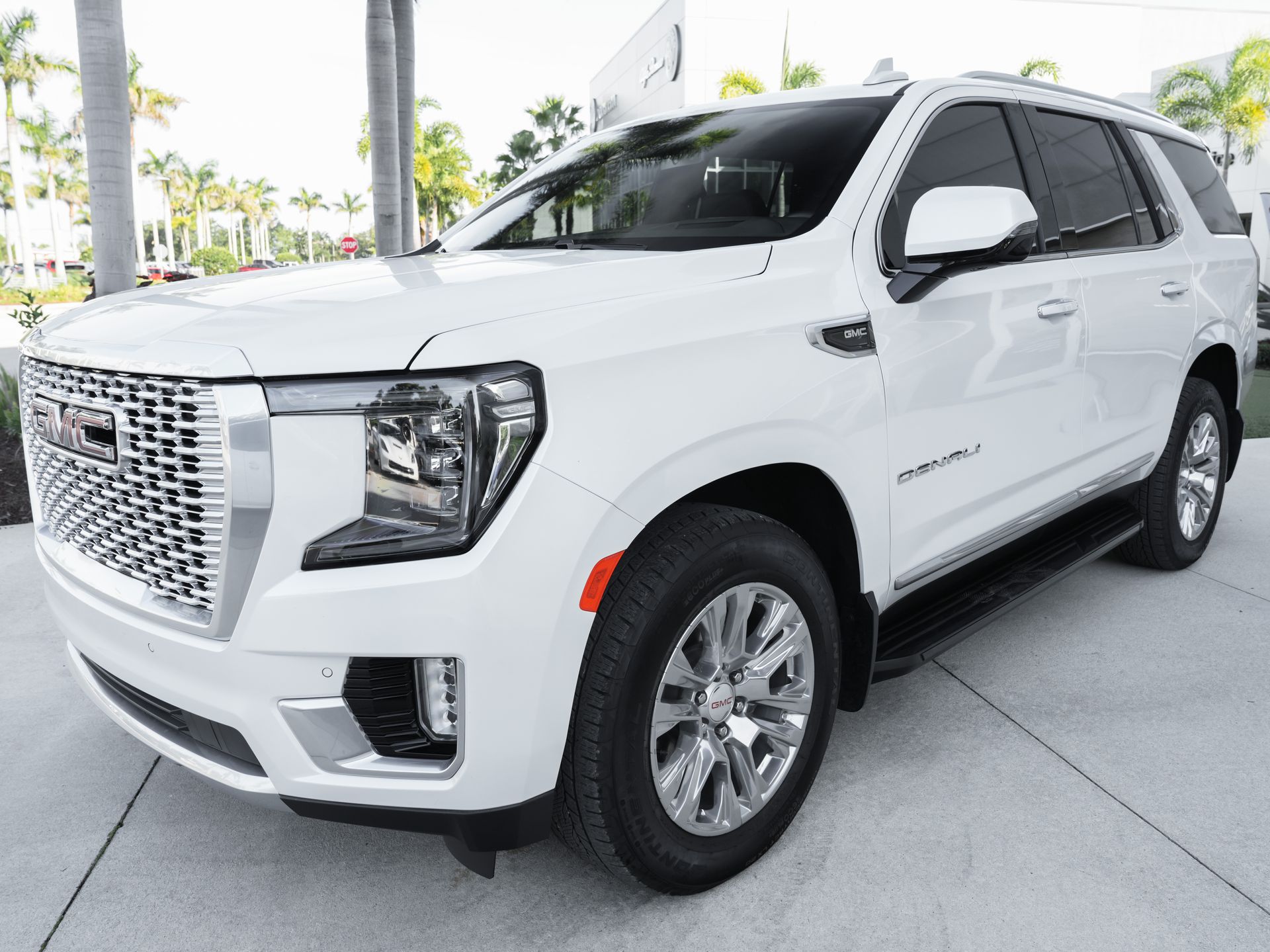 used 2023 GMC Yukon car, priced at $65,400
