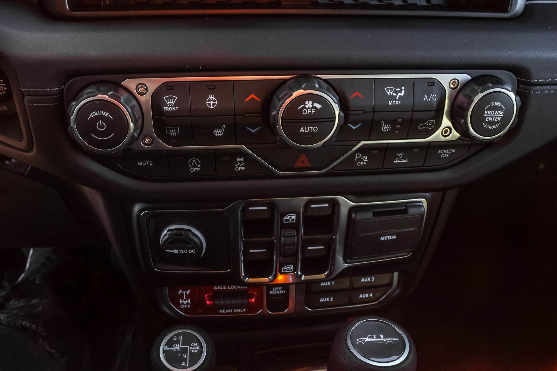 2026 JEEP GLADIATOR - Image 22