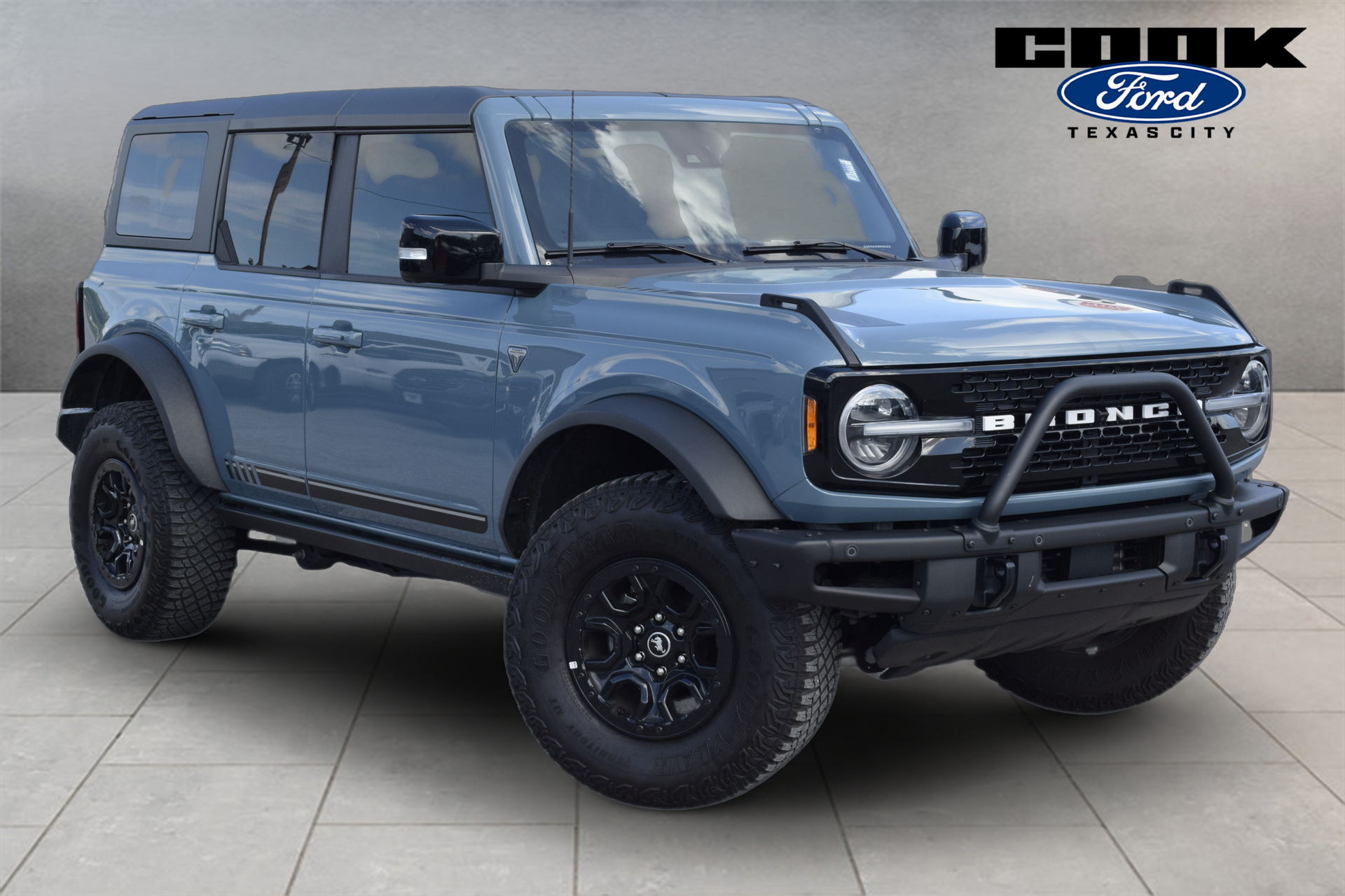 2021 Ford Bronco First Edition - 1