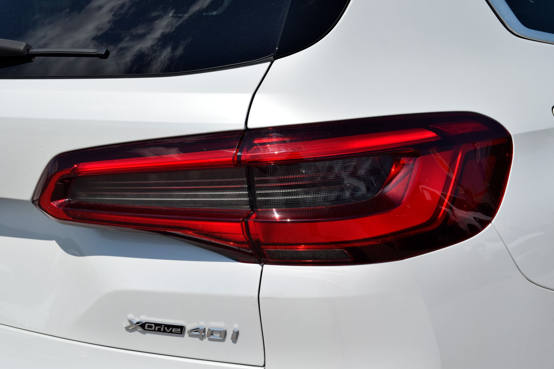 2019 BMW X5 xDrive40i White at Ultimate Motorsports