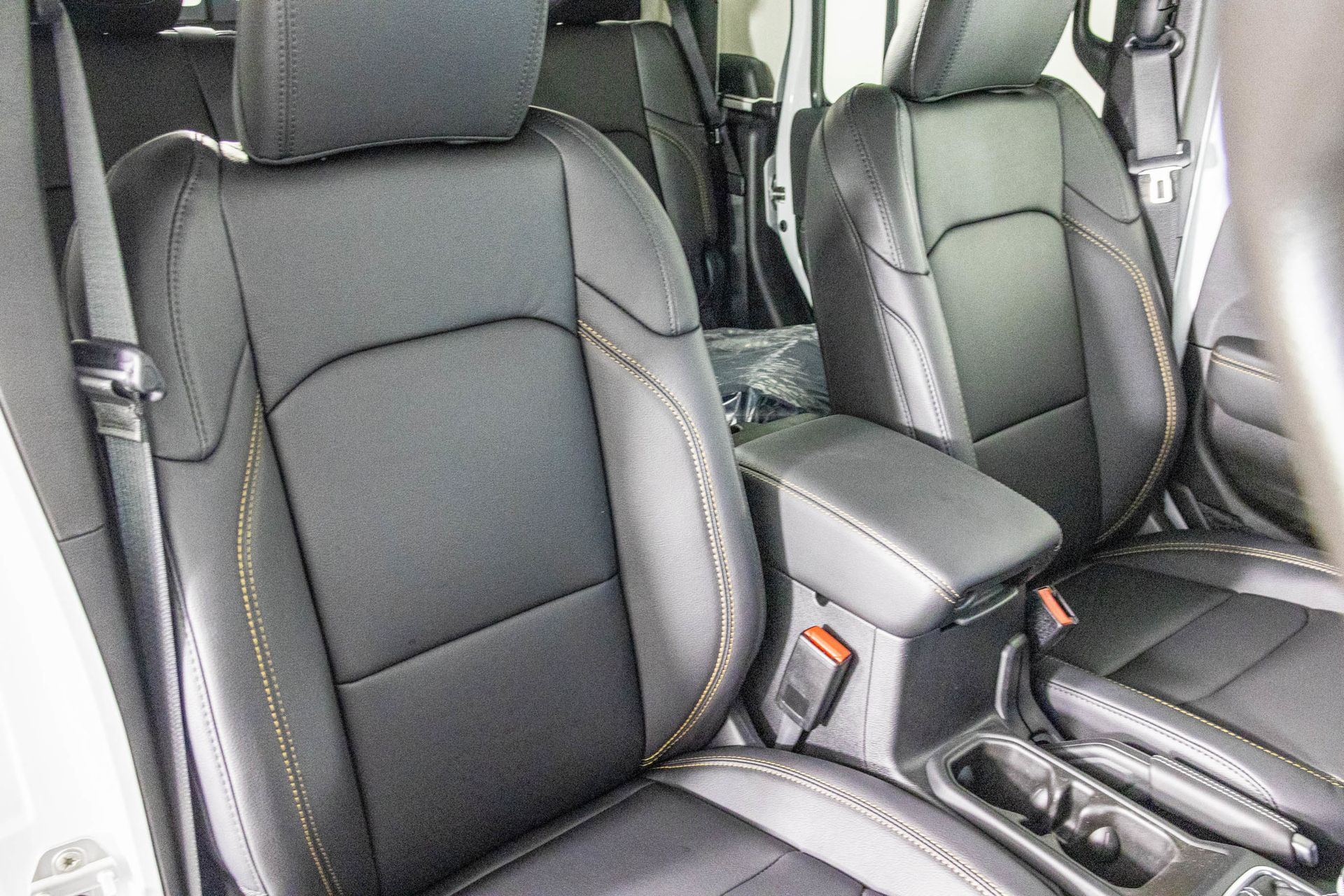 2025 JEEP GLADIATOR - Image 39