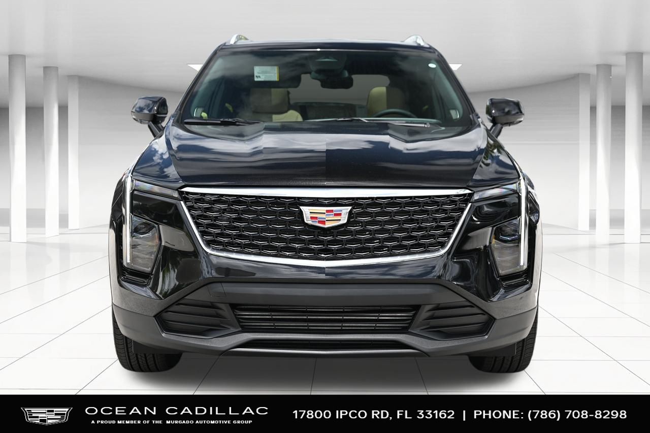 2024 Cadillac XT4 Luxury 8