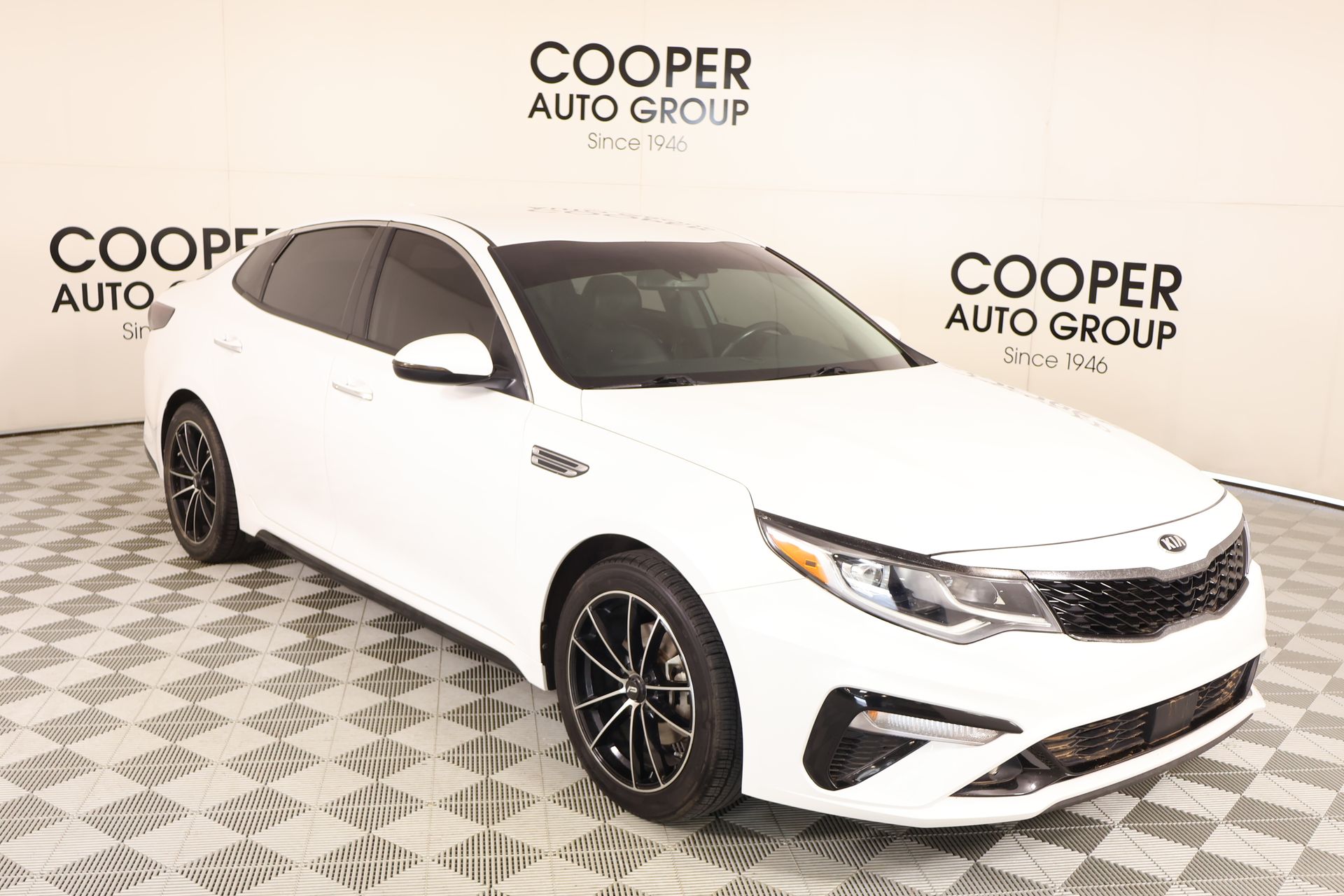 Snow White Pearl 2020 Kia Optima Sedan Front-Wheel Drive 6-Speed Automatic