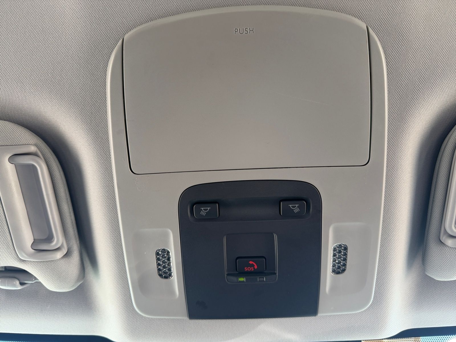 2025 Toyota Camry LE - Photo 20