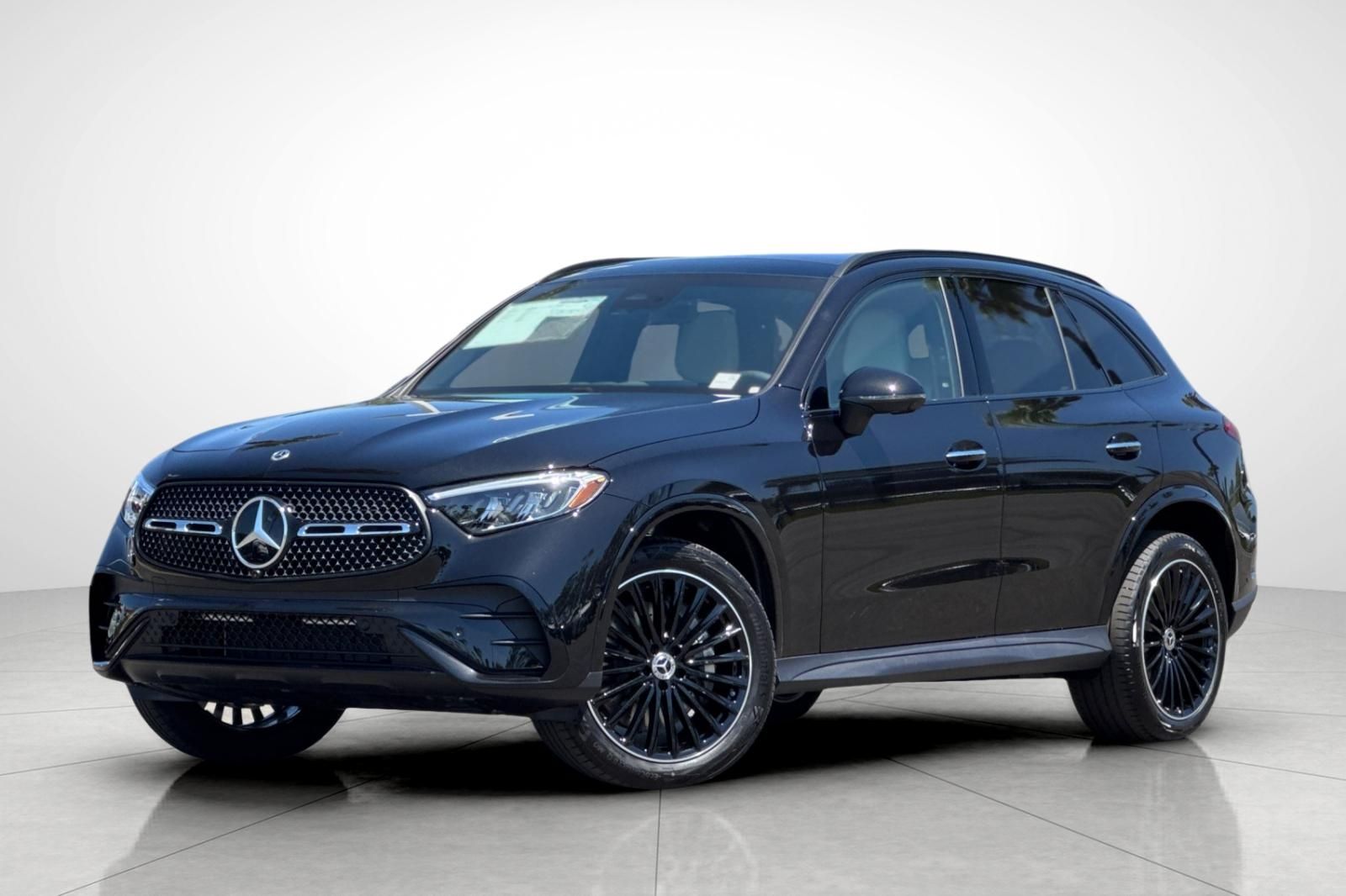 Obsidian Black Metallic 2026 Mercedes-Benz GLC SUV / Crossover Rear-Wheel Drive 9-Speed Automatic