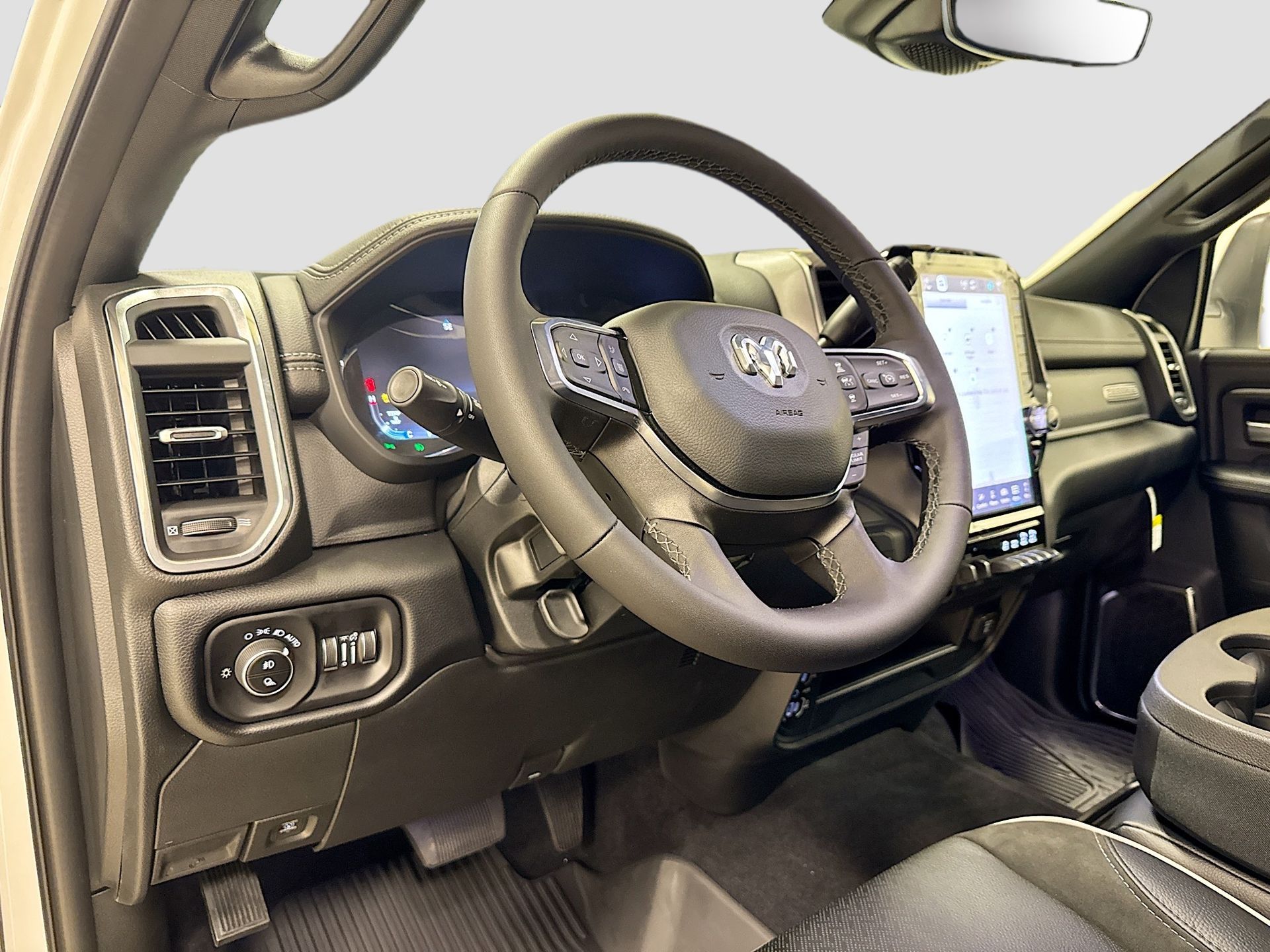2026 RAM 2500 Laramie - Photo 9