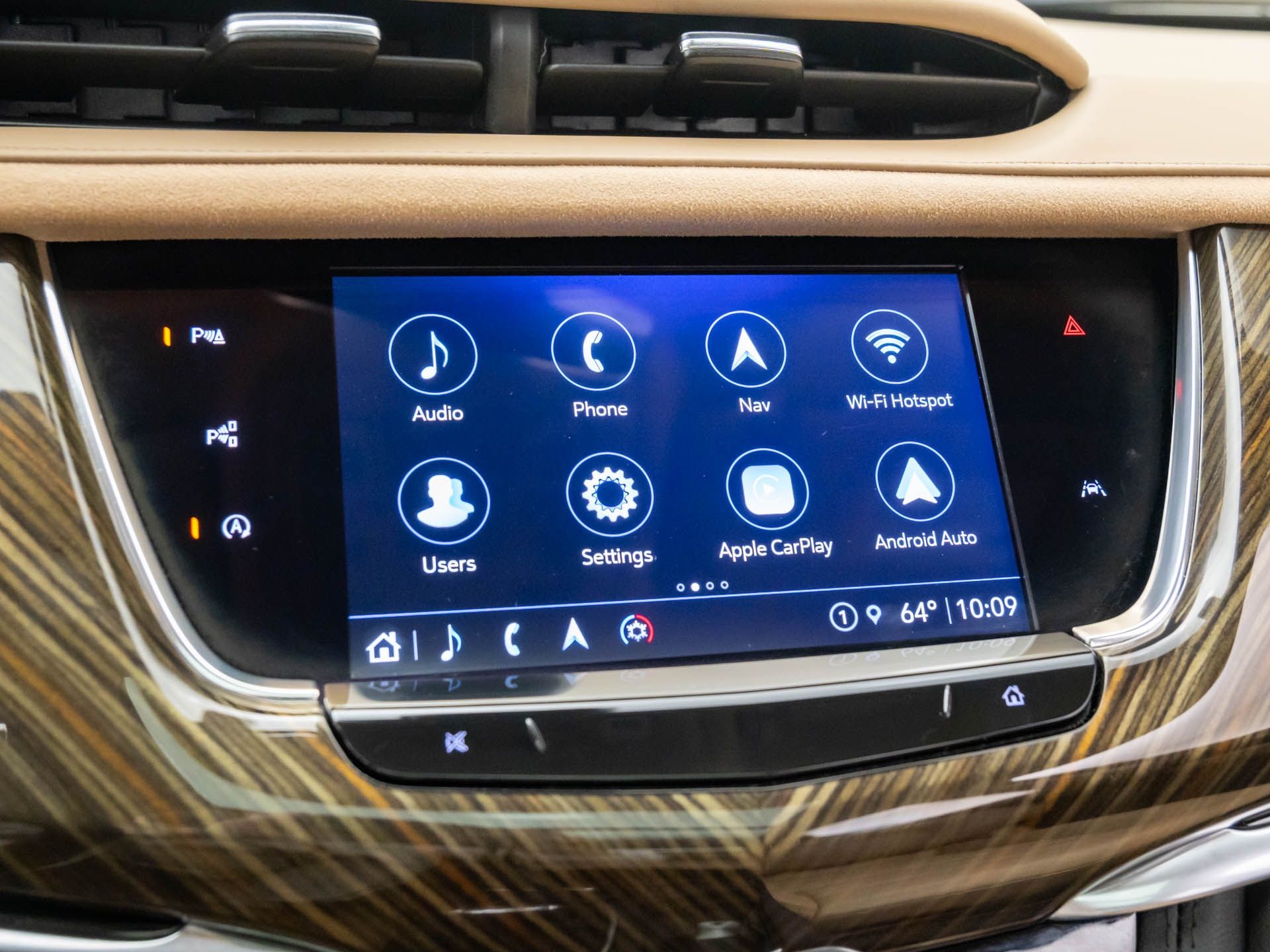 2022 Cadillac XT6 Premium Luxury photo