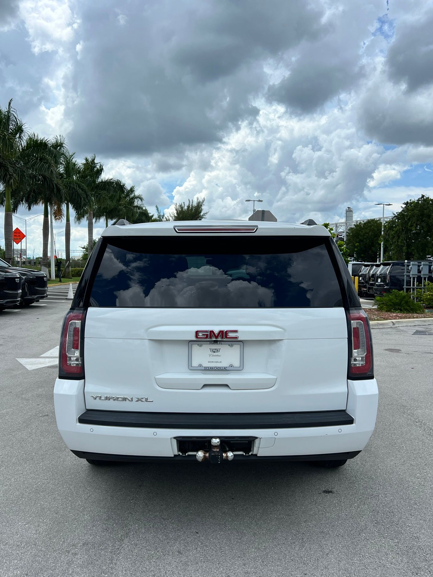 2016 GMC Yukon XL SLT 27