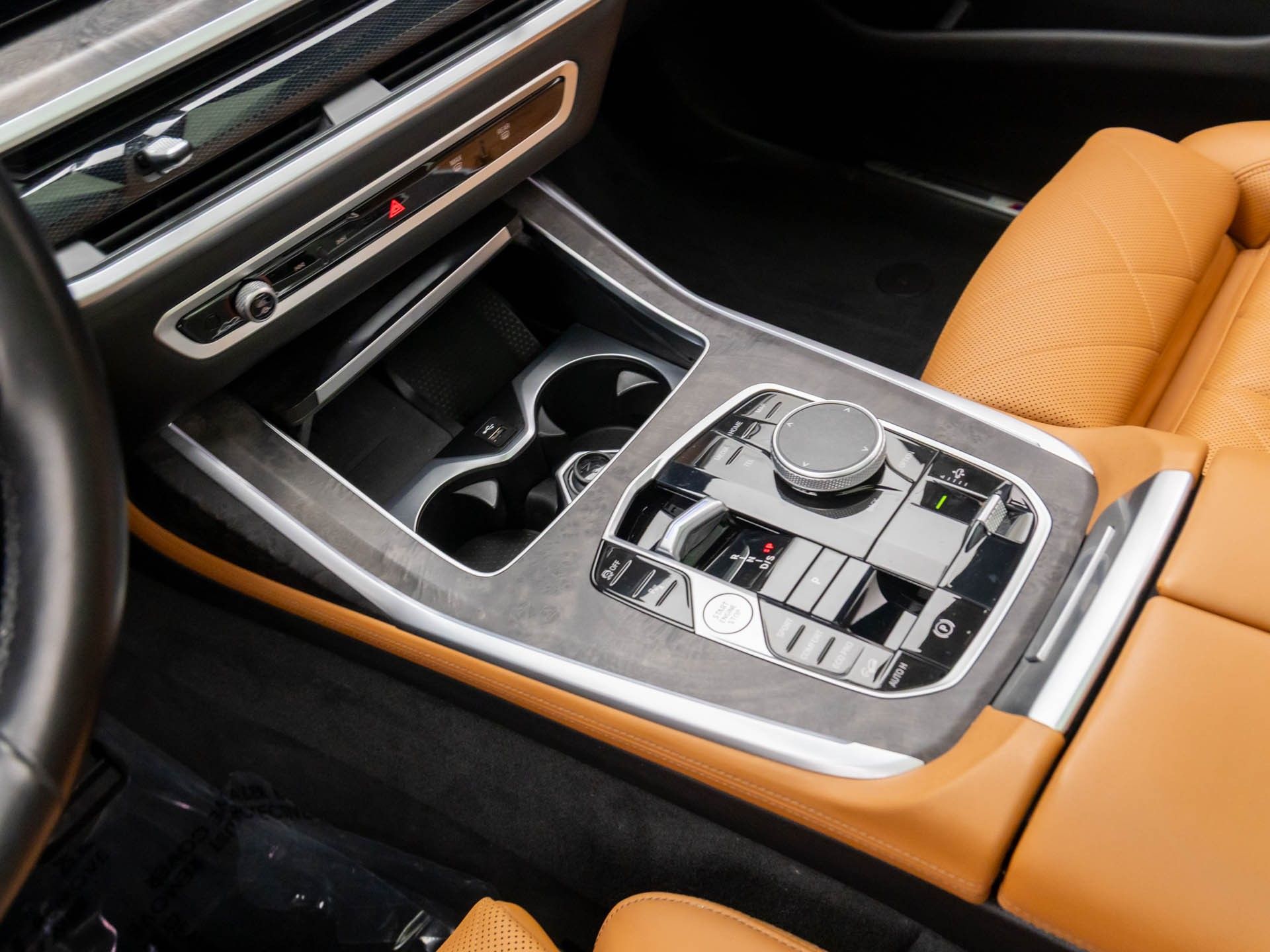 2023 BMW X7 xDrive40i photo