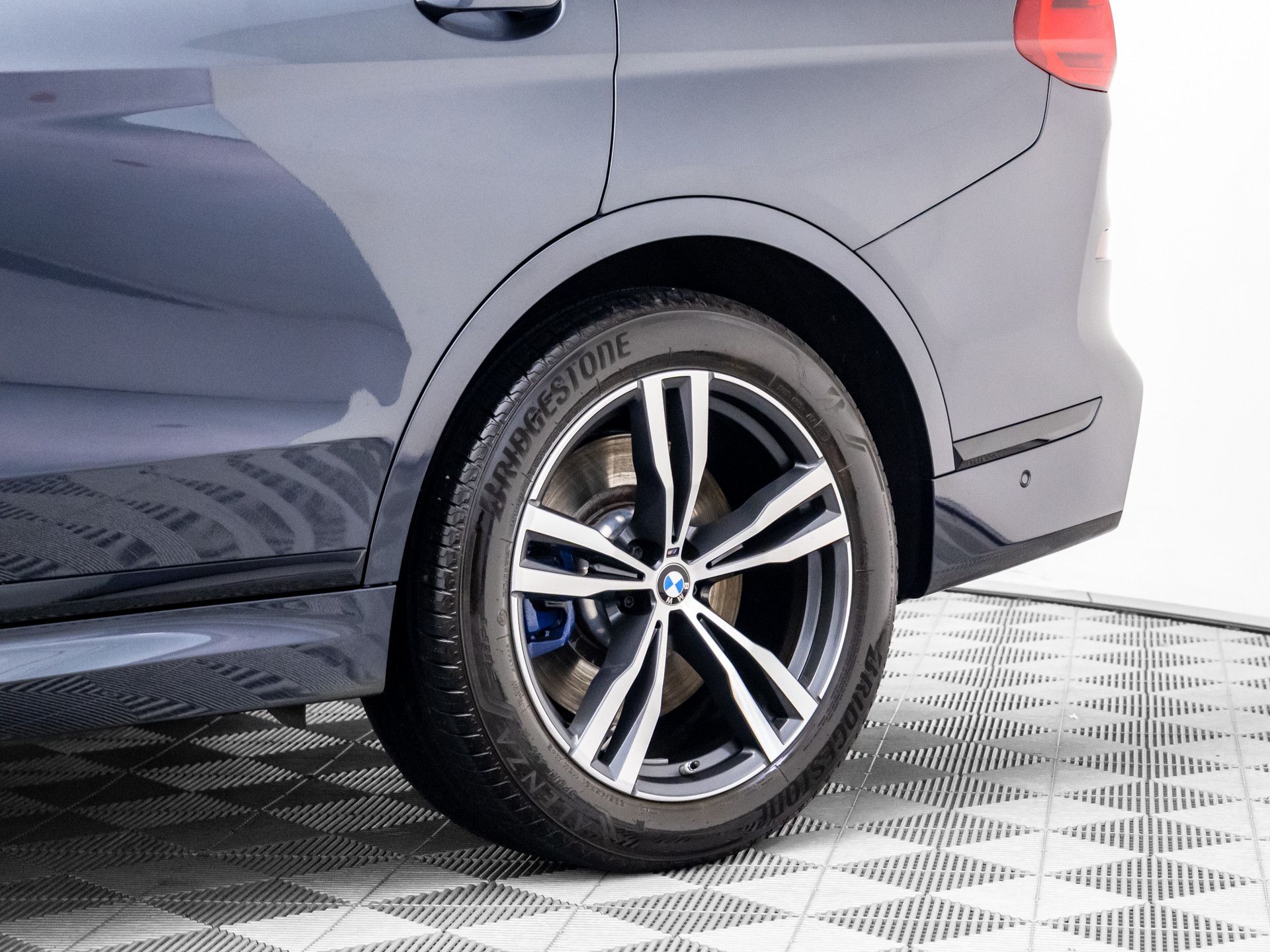 2022 BMW X7 M50i photo