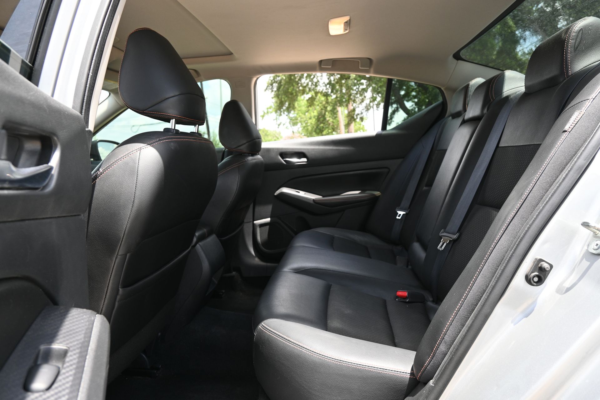 2019 Nissan Altima 2.5 SR Silver at Texan Dodge Chrysler Jeep Ram