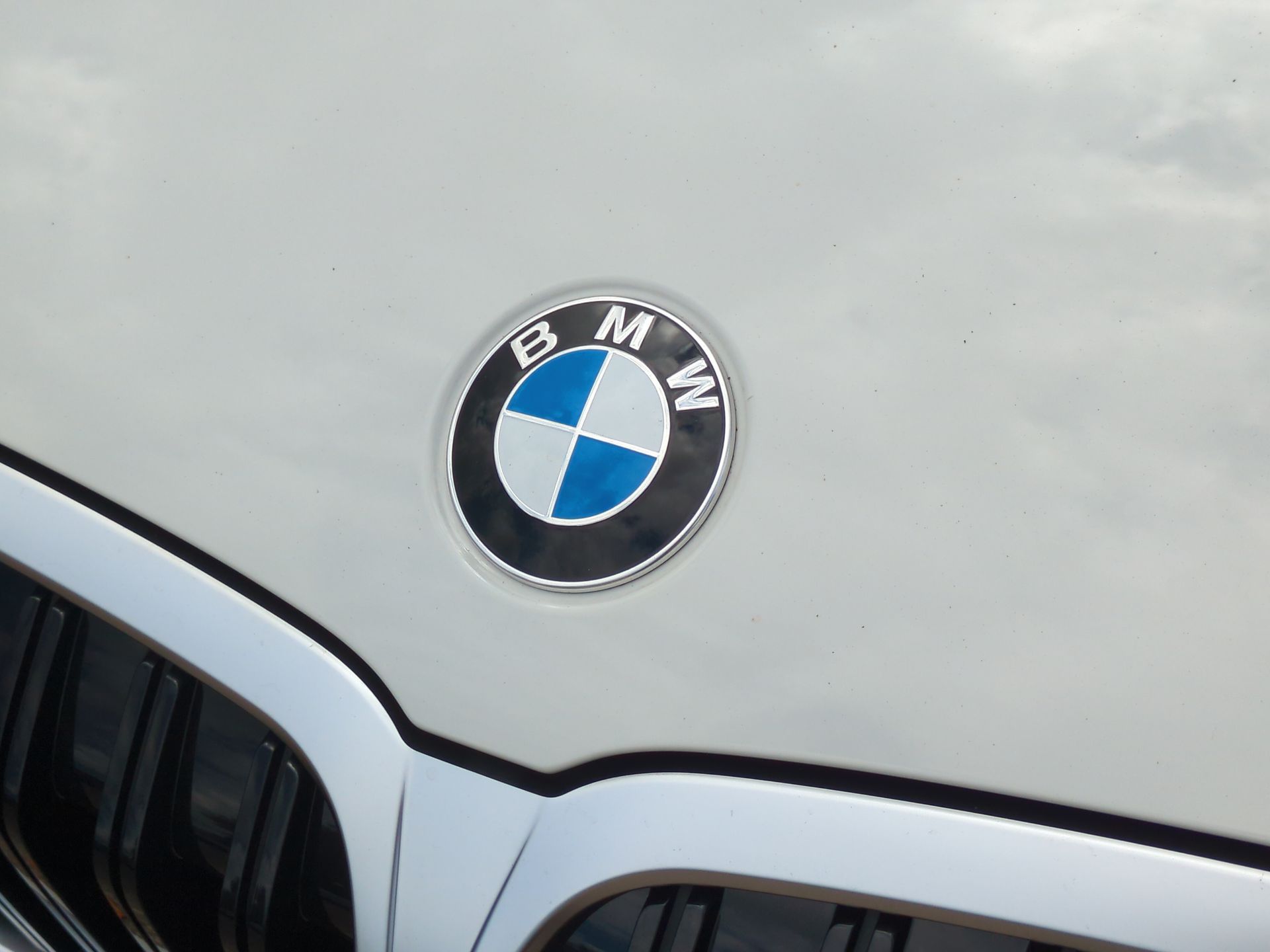 new 2025 BMW 3-Series car, priced at $53,990