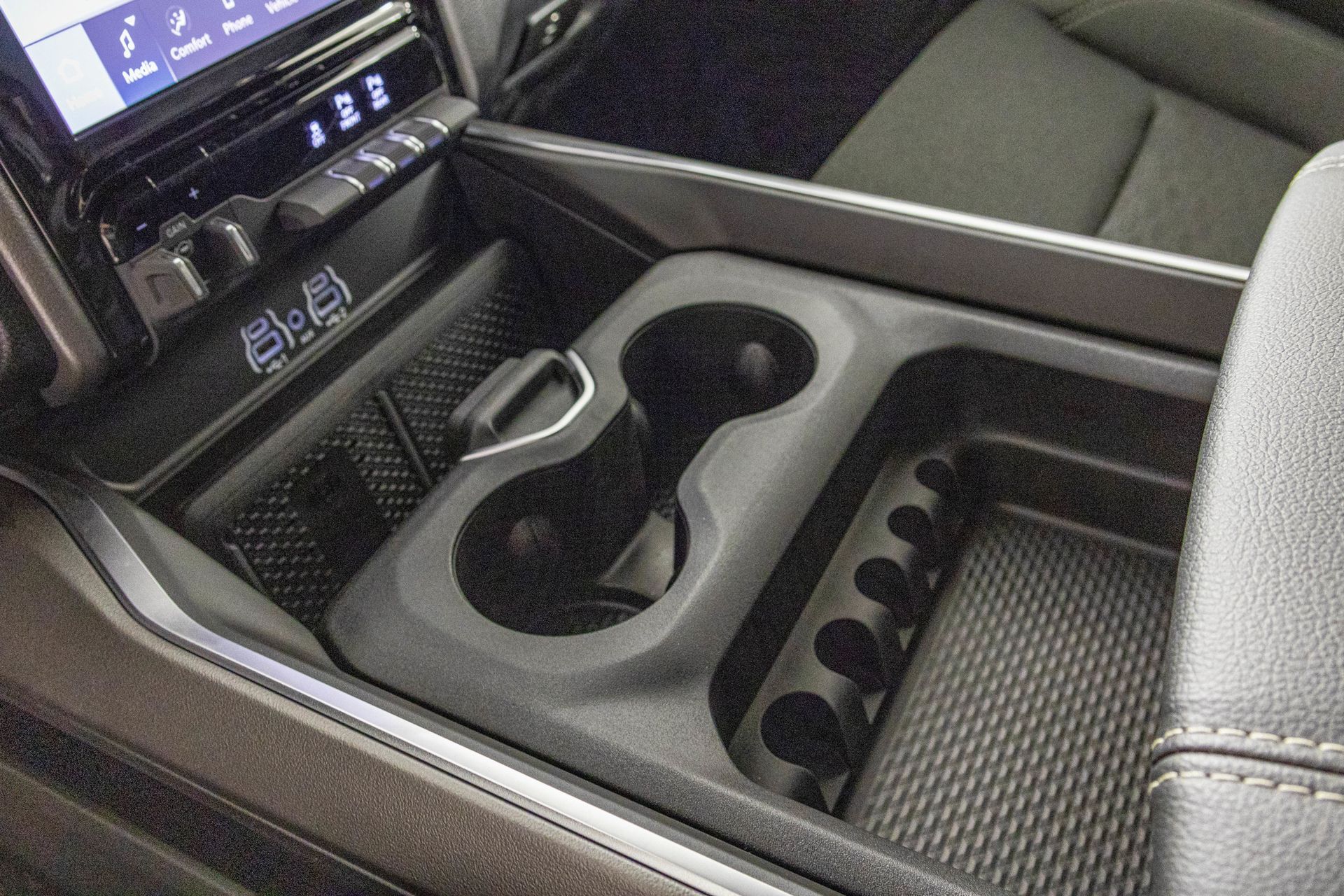 2026 RAM 1500 - Image 18