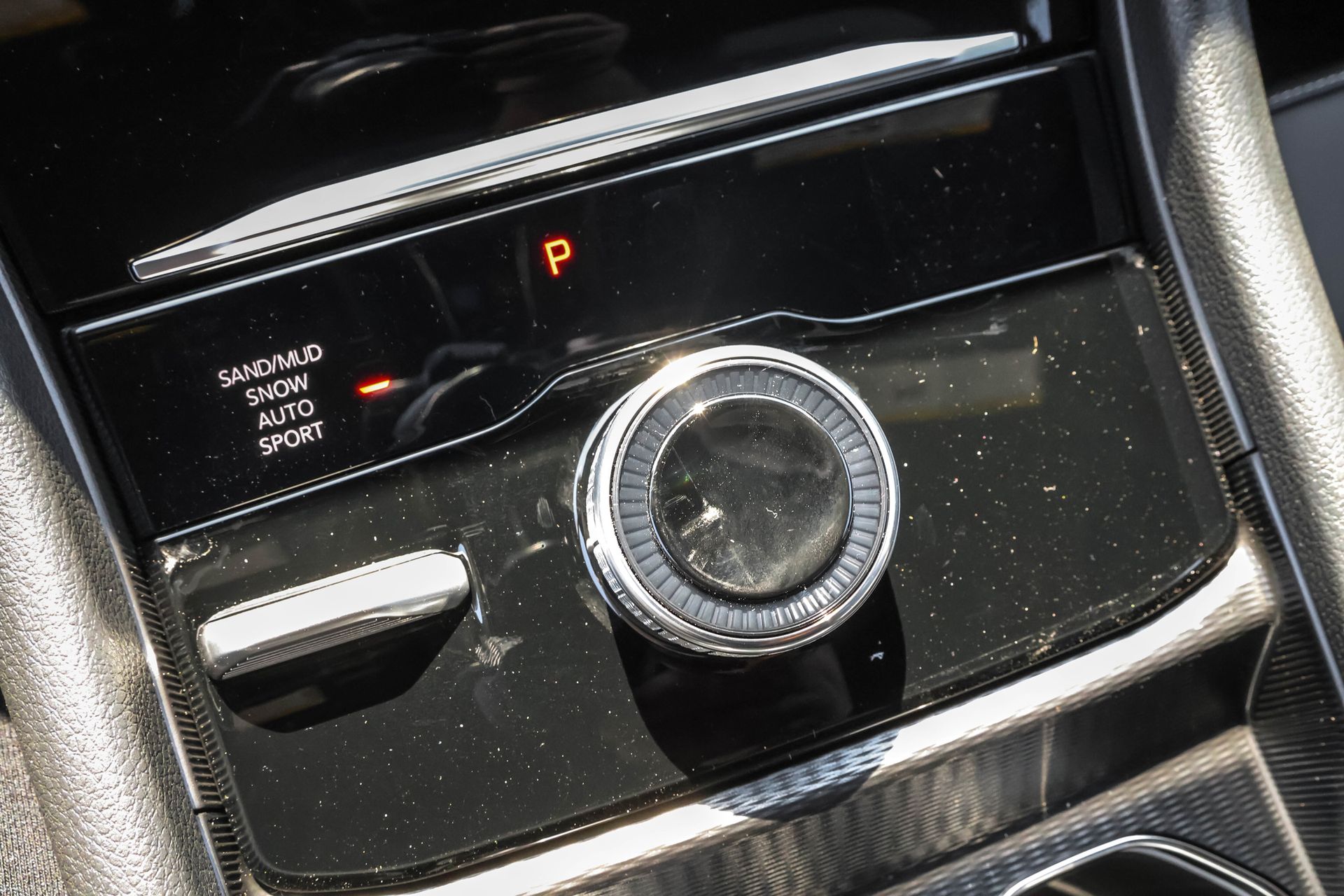 2025 JEEP GRAND CHEROKEE - Image 21