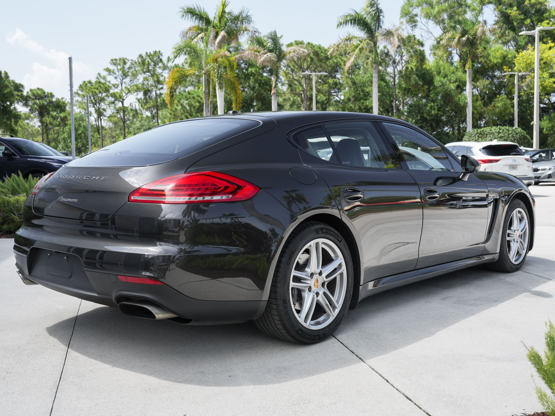 used 2014 Porsche Panamera car, priced at $25,000