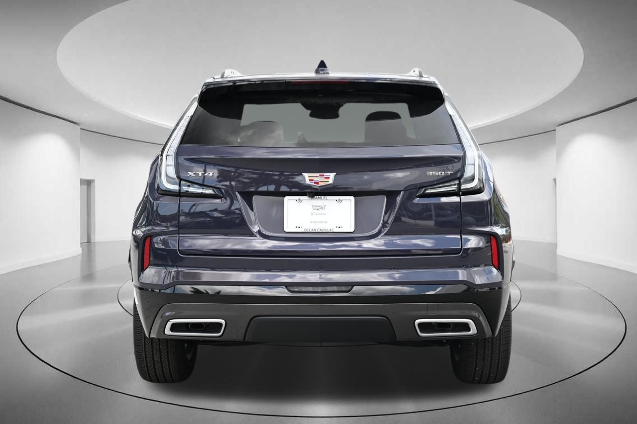 2024 Cadillac XT4 Sport 4