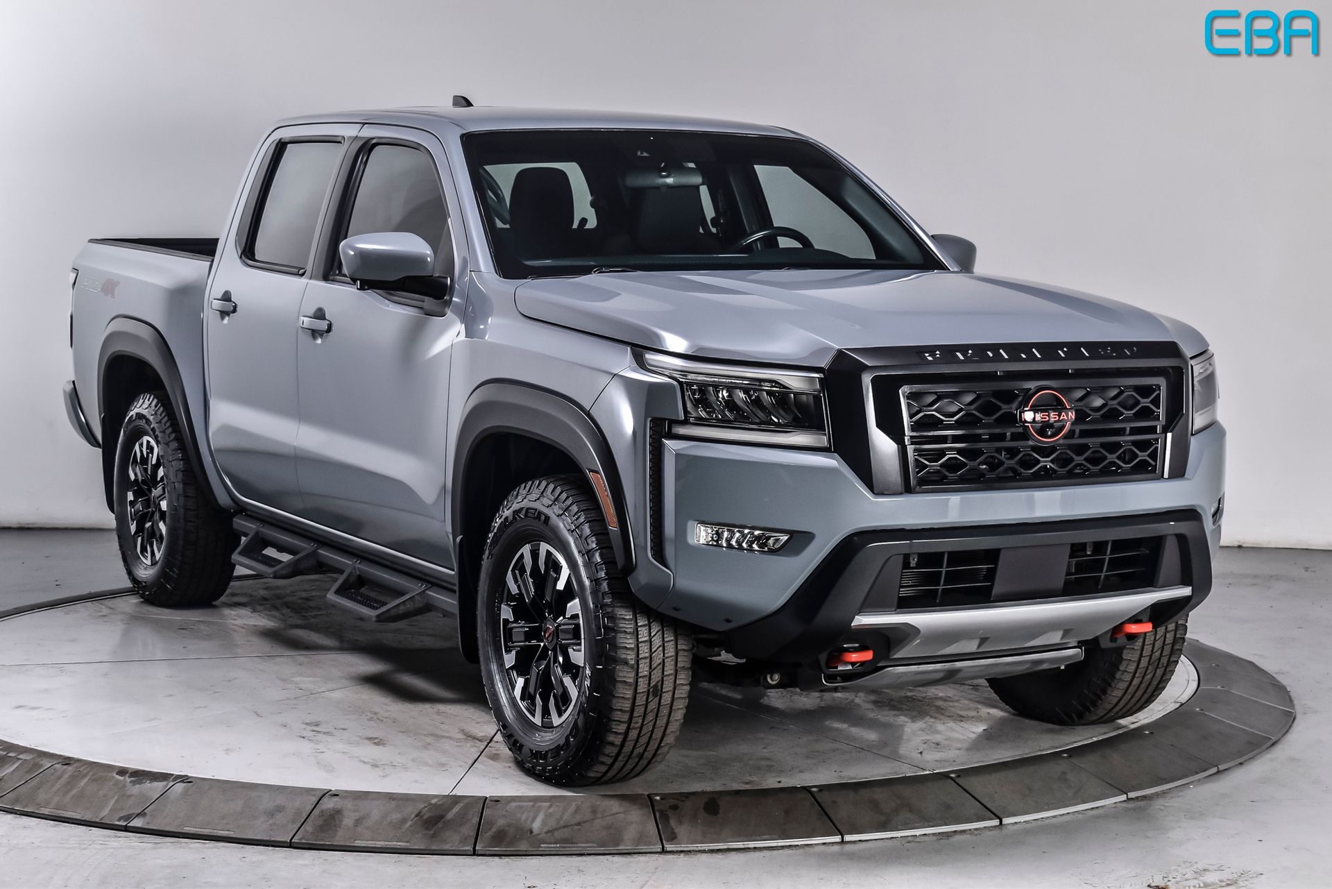 2023 Nissan Frontier PRO-4X Crew Cab 4X4's photo
