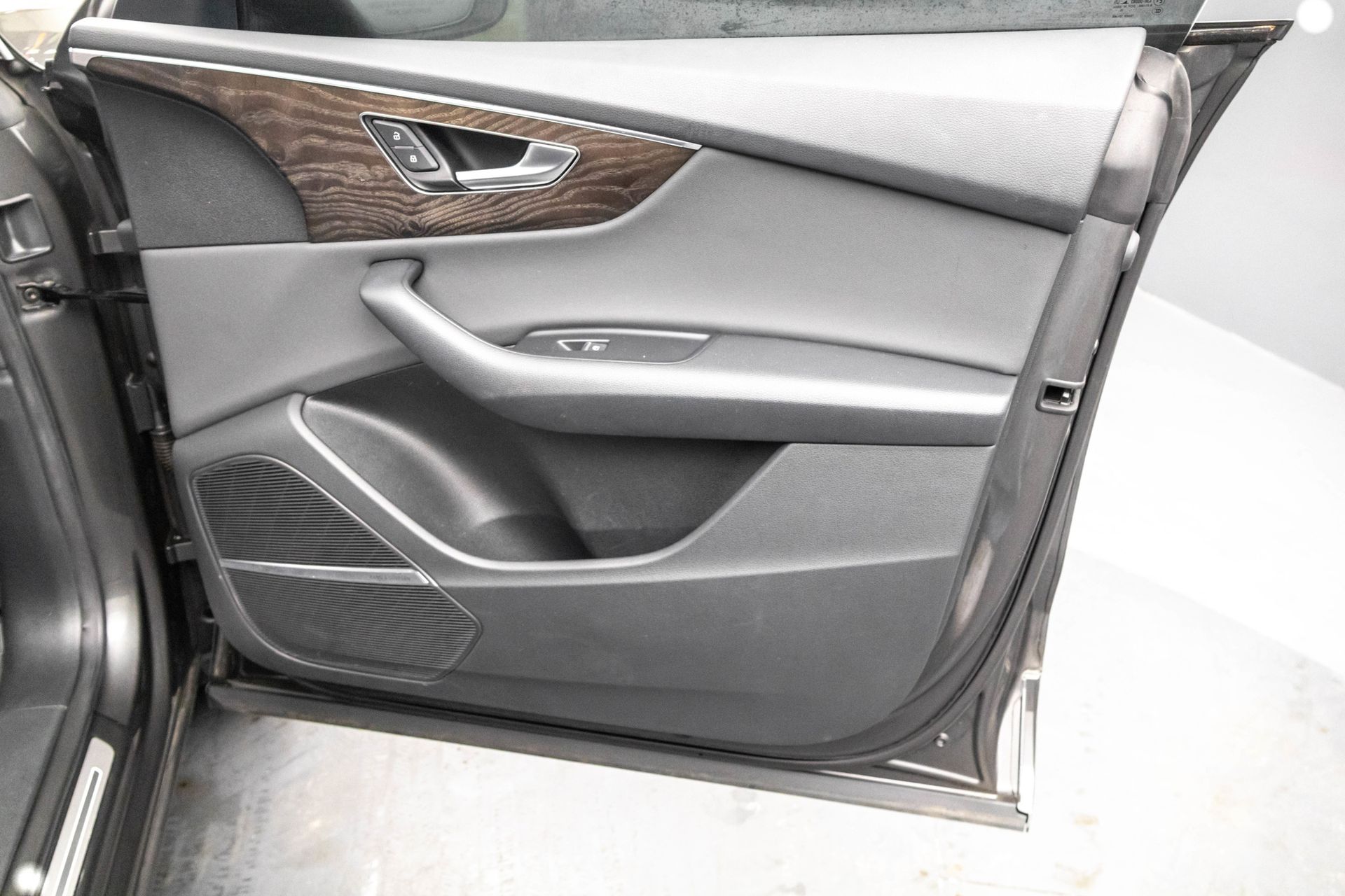 2019 AUDI Q8 - Image 45