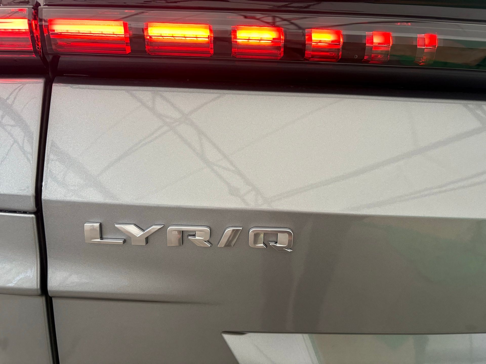 2025 Cadillac LYRIQ Sport 13