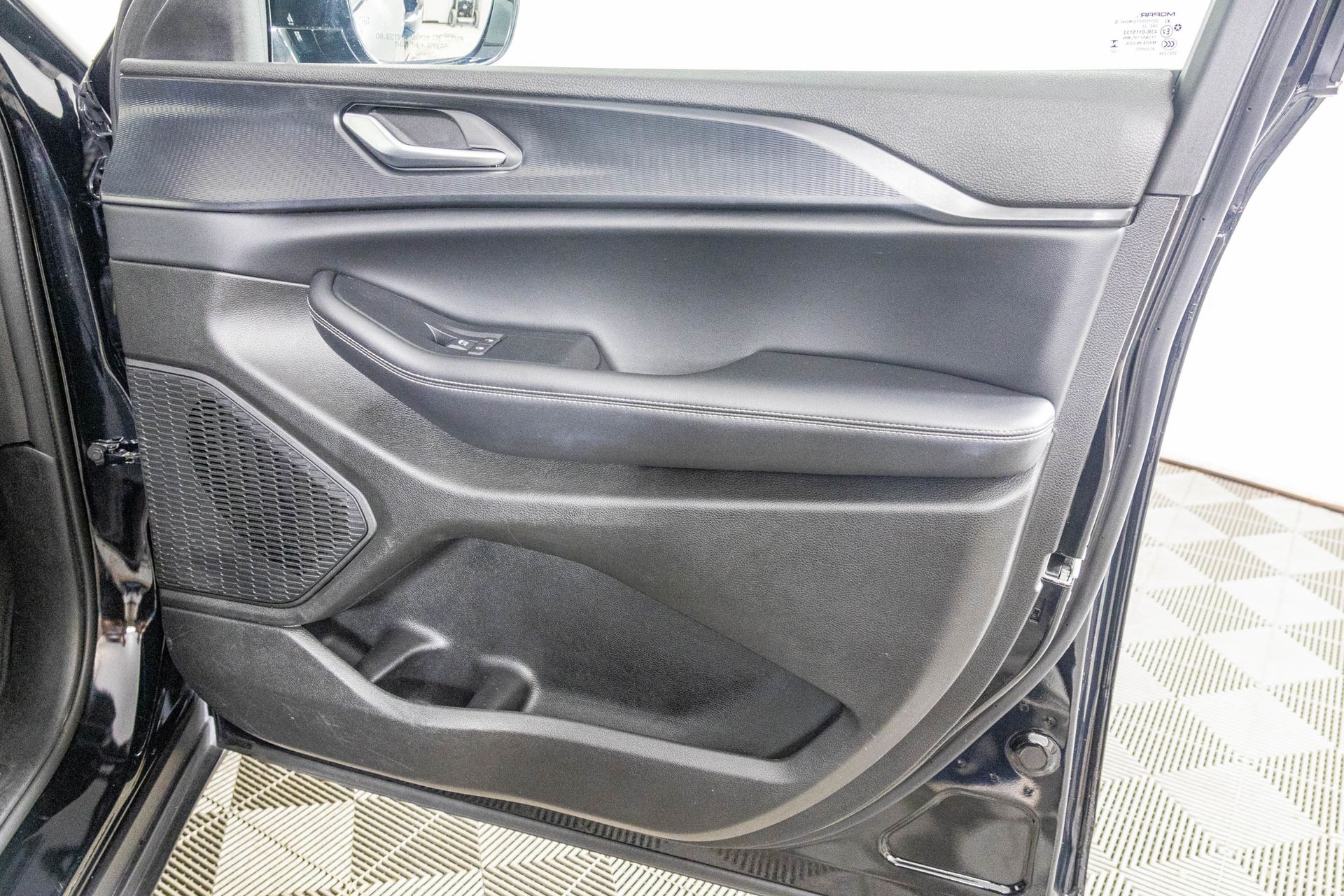 2023 JEEP GRAND CHEROKEE - Image 43